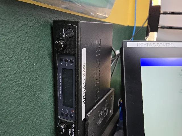 PTU-71 Wireless Mic Base Wall Mount
