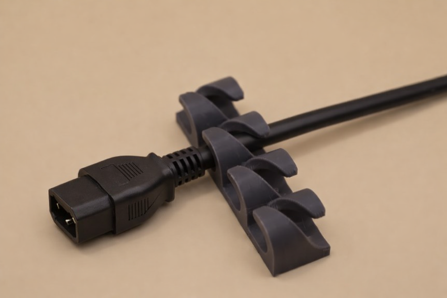 Cable holder for power cables