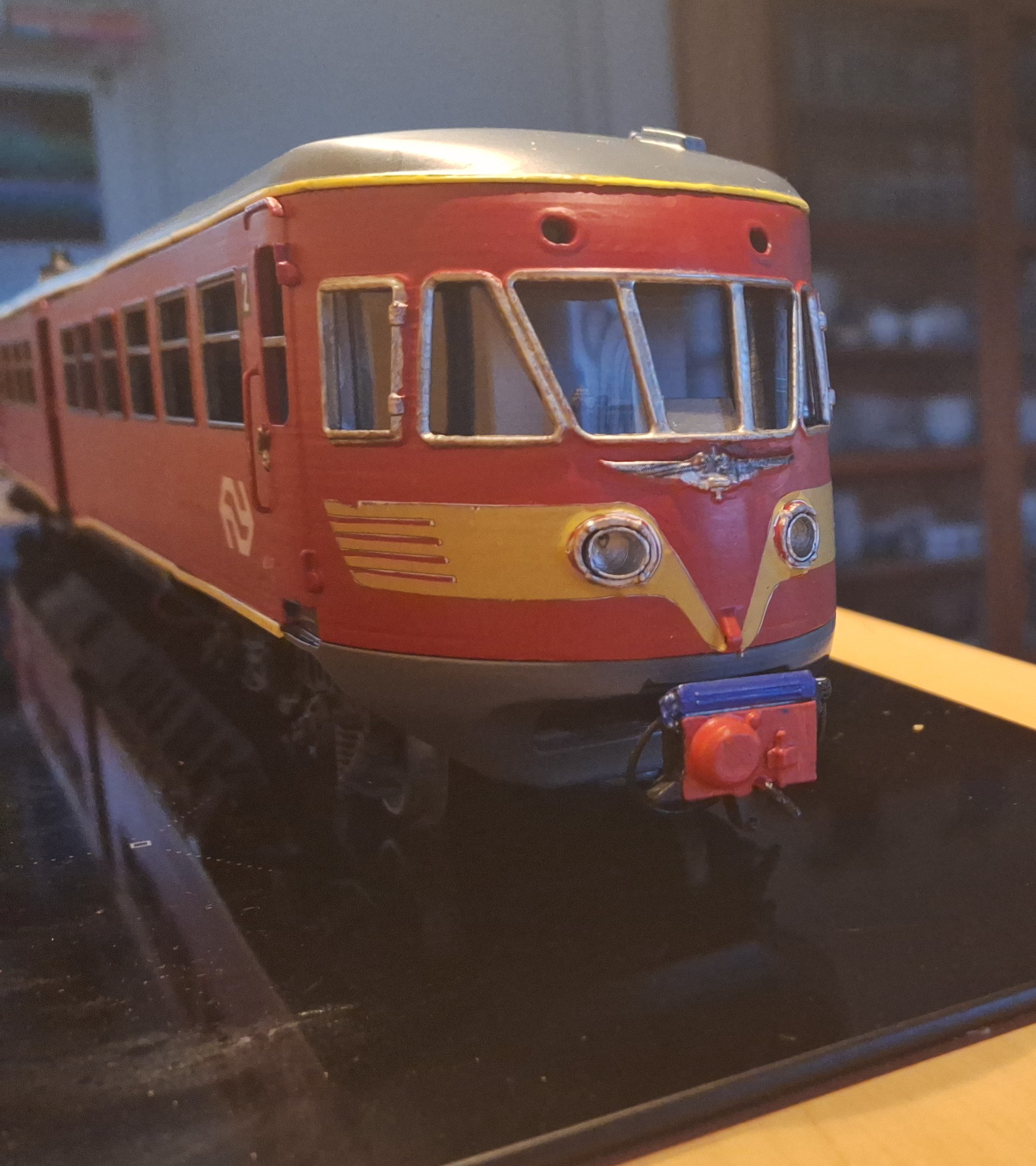 Nederlandse Spoorwegen "Blauwe Engel" DE1 Motorrijtuig in Spoor 1 / 1:32 / 45 mm track