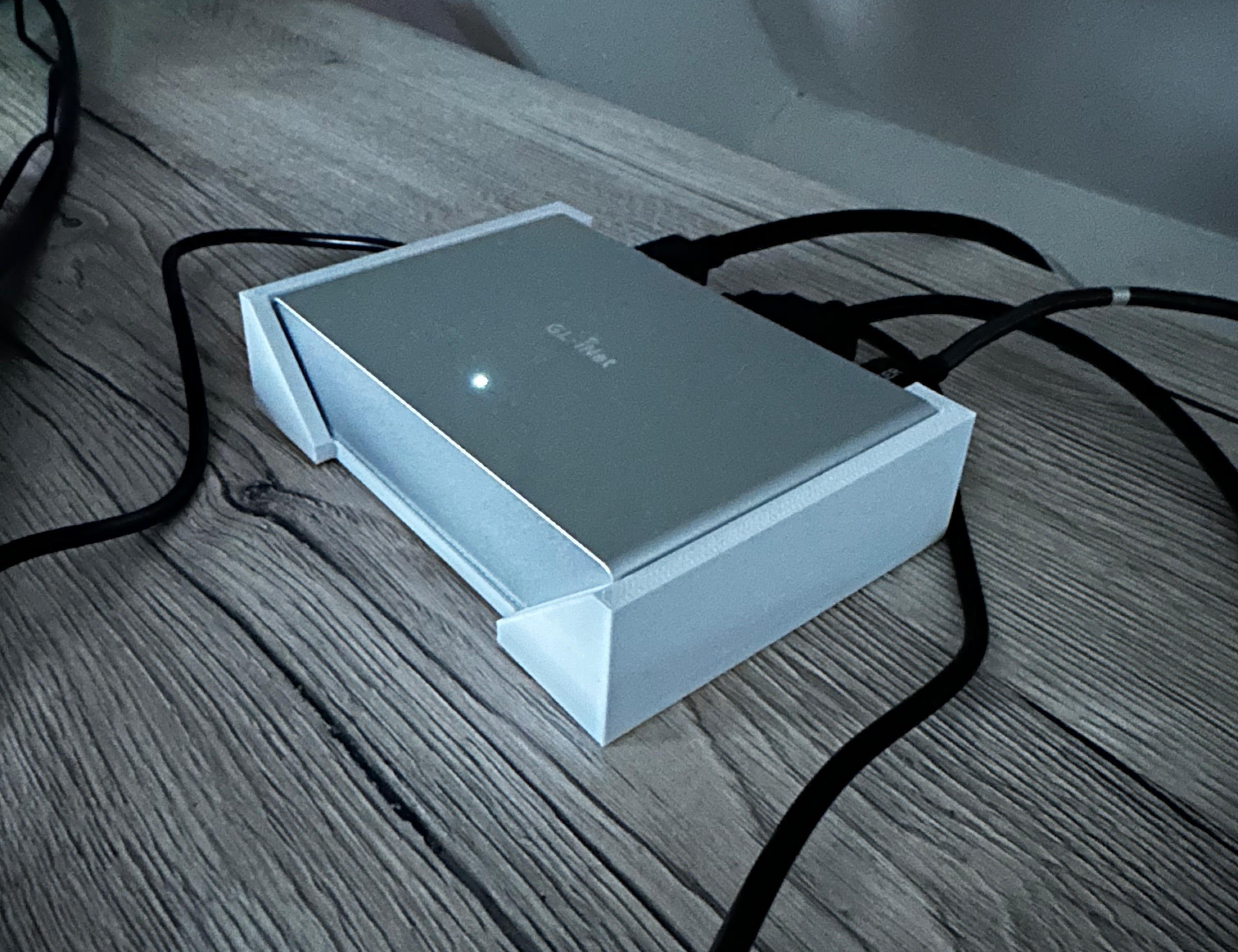 GL iNet Comet PoE mounting bracket