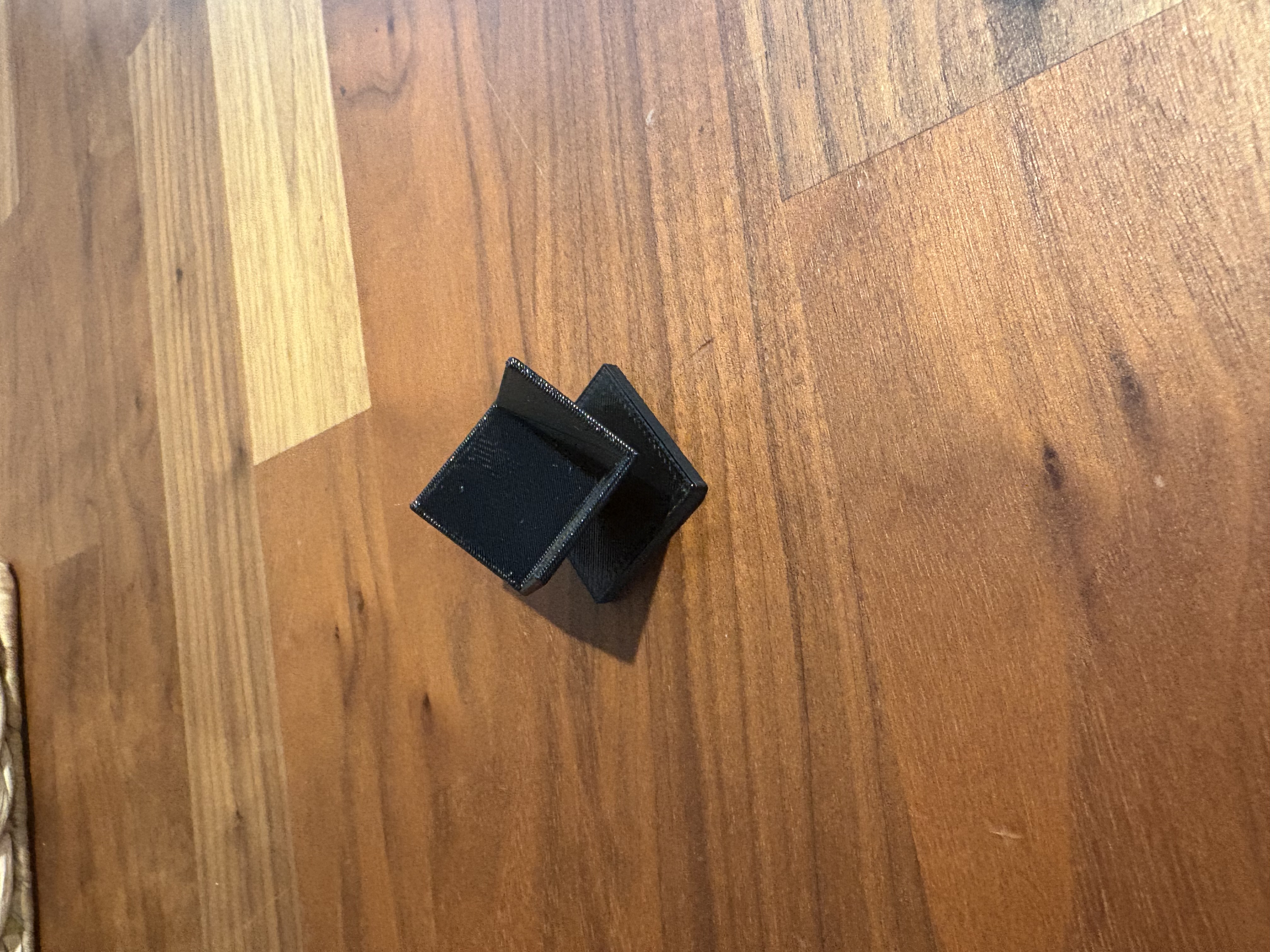 Miniatura 2 do modelo 3D Rubix cube holder