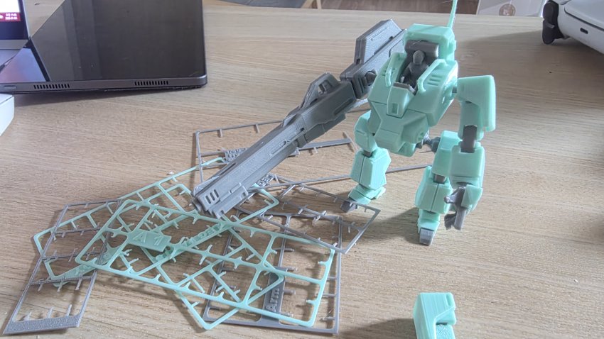 JR Mobile Suit – Civilian Use MS kit (Z Gundam Era Inspired)