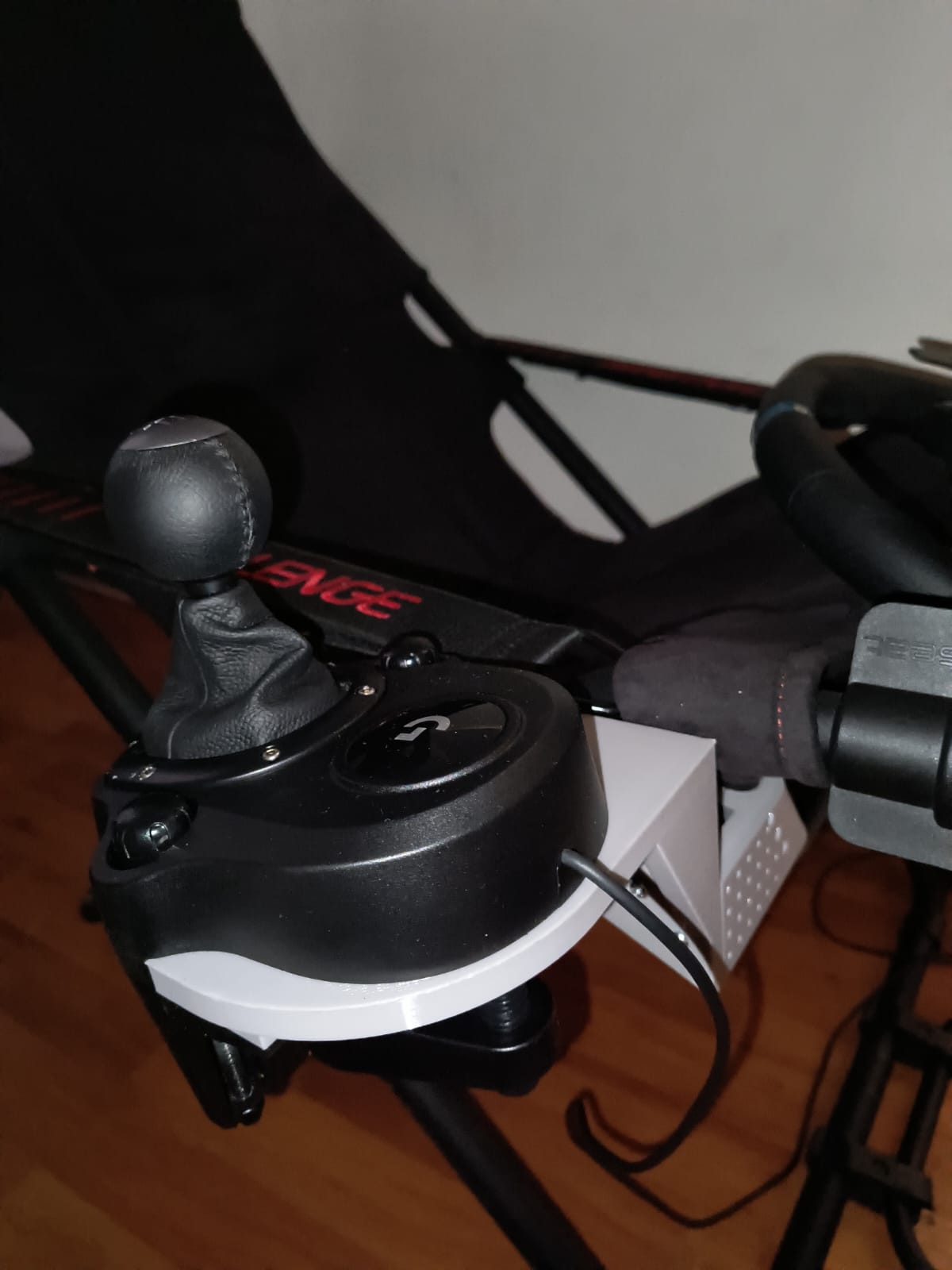 Playseat Challenge mount for G923/G29/G920 shifter