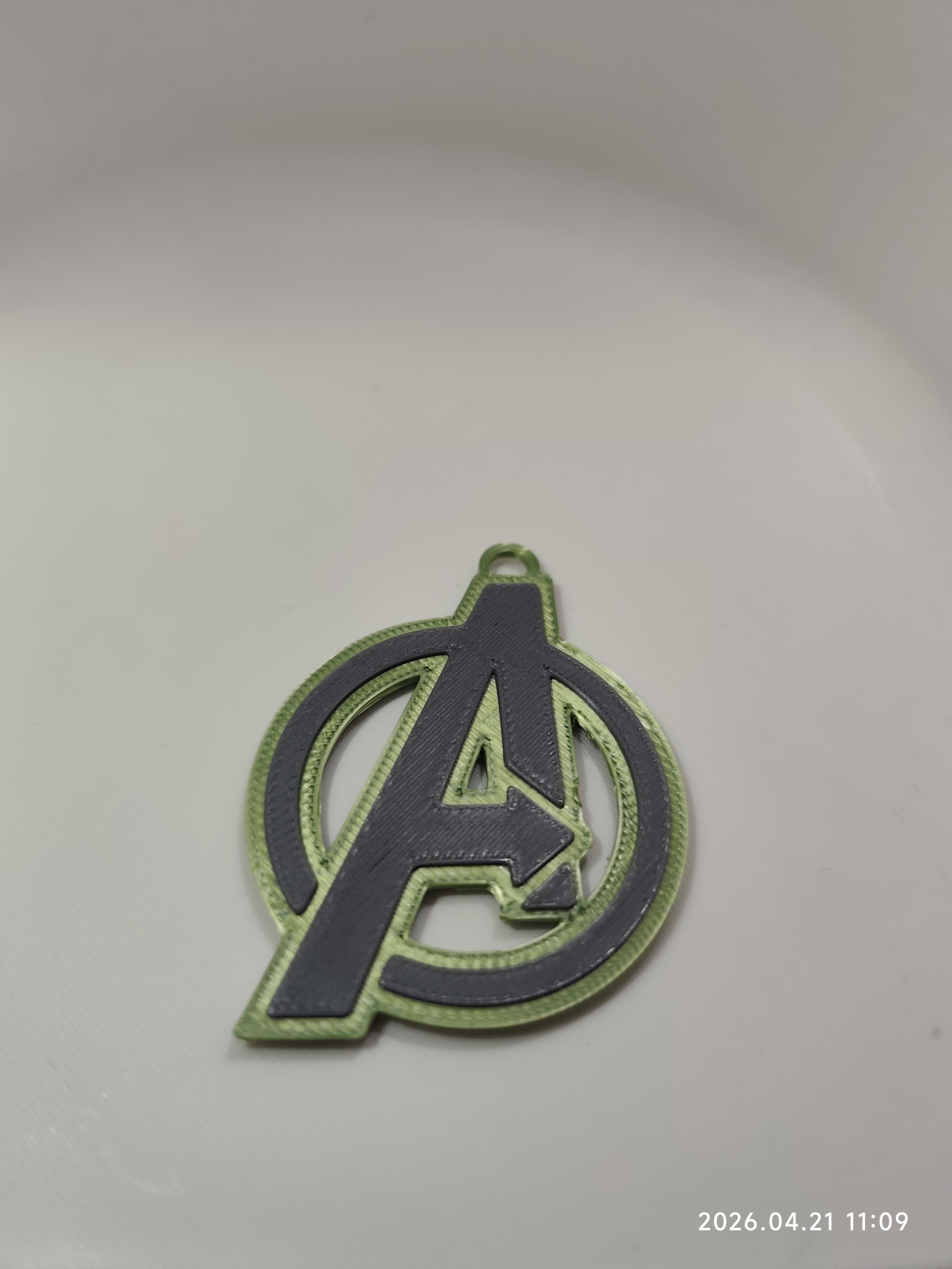 Double-sided Avengers keychain — thumbnail 2