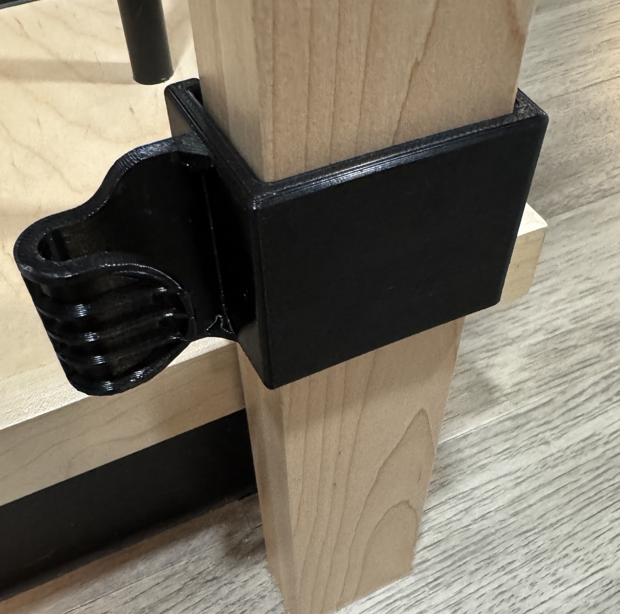 Retractable Gate Hook - 2x3 Mount