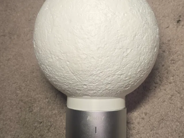 AUKEY RGB Touch Lamp Adapted - Moon Lamp