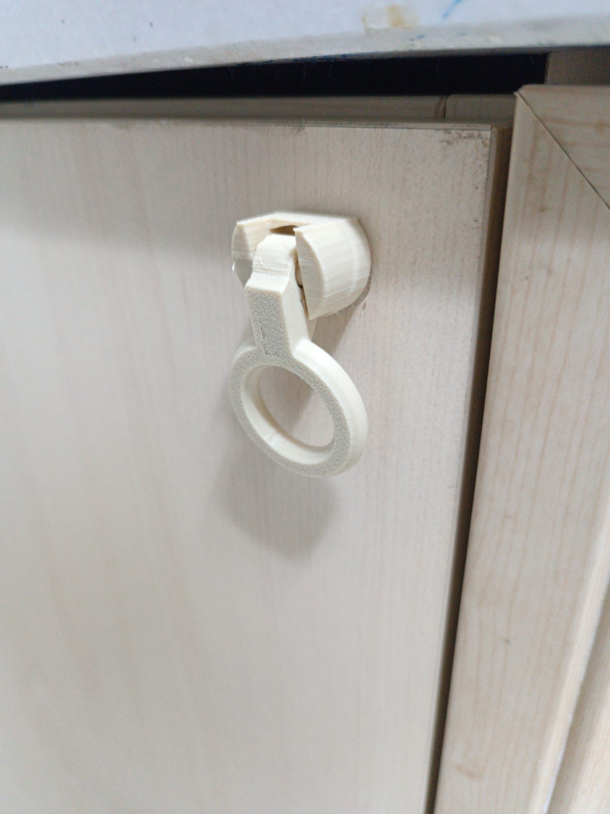 Drawer / Cabinet Handle - Single Screw - Print in place