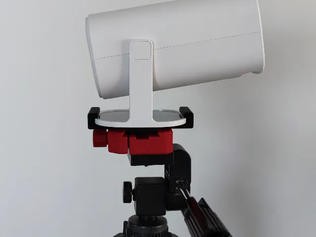 Projector tripod mount