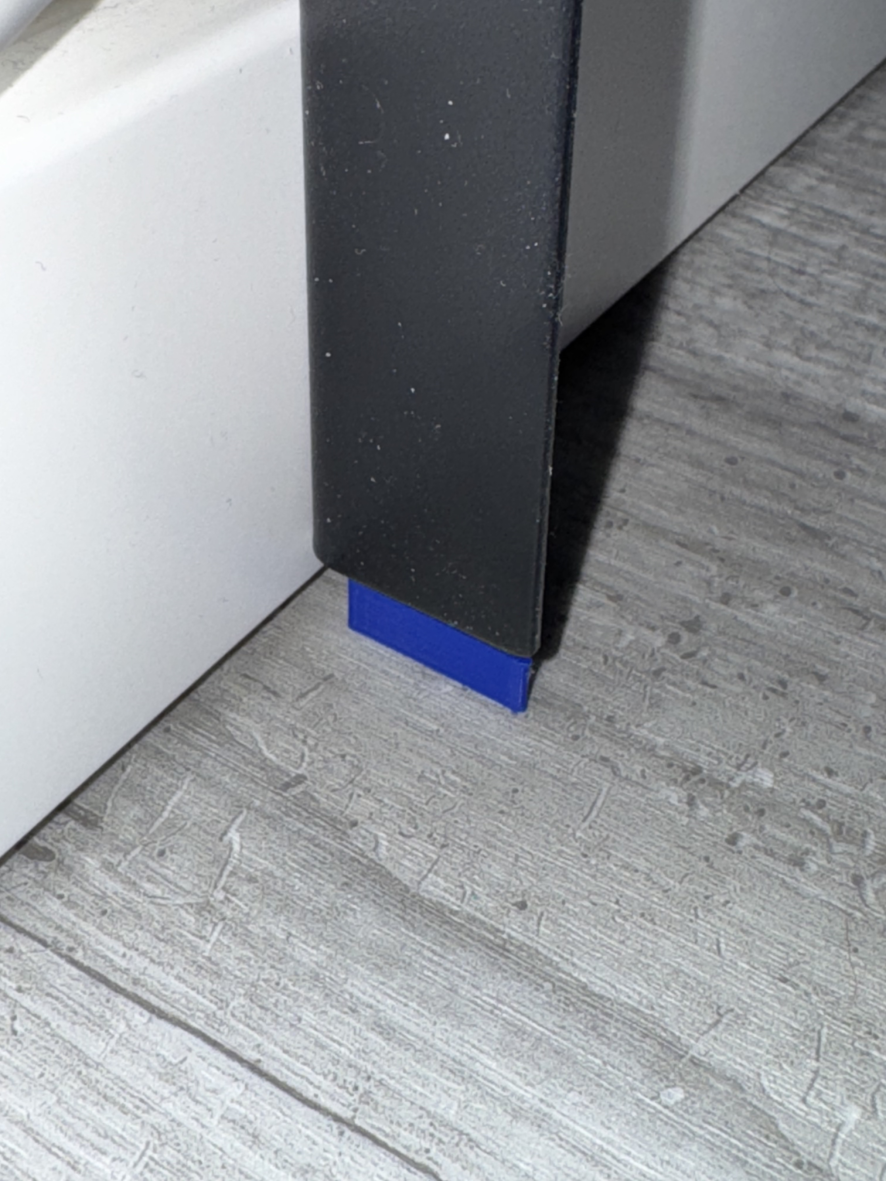Standoff for IKEA Knarrevik Bedside Table