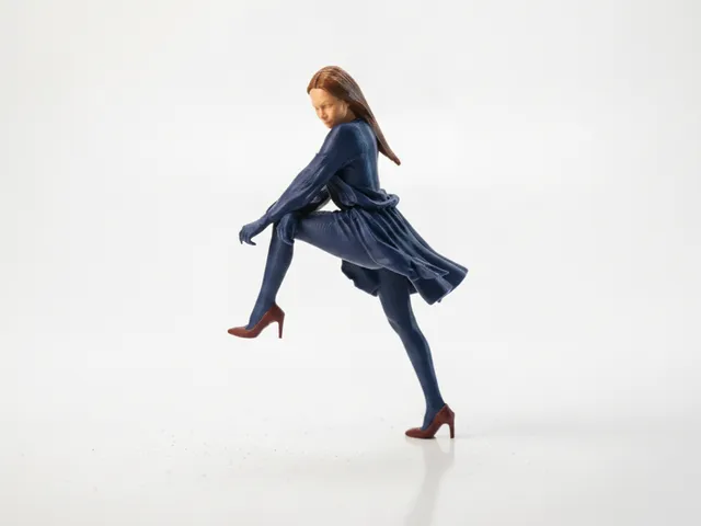 Lady Raised Leg Figurine Female Art 3D Printable