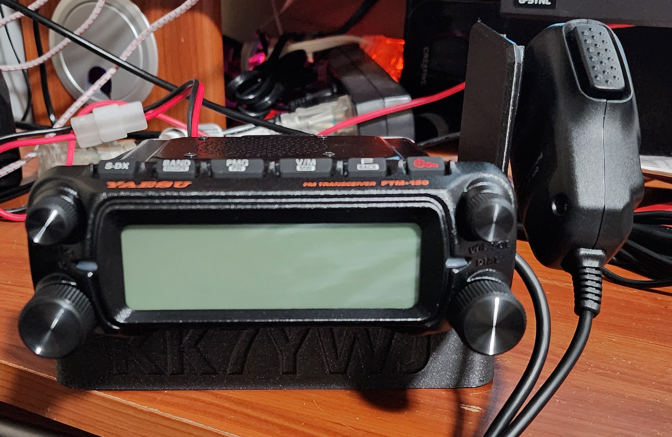 Yaesu FTM-150R Compatible Desktop Stand
