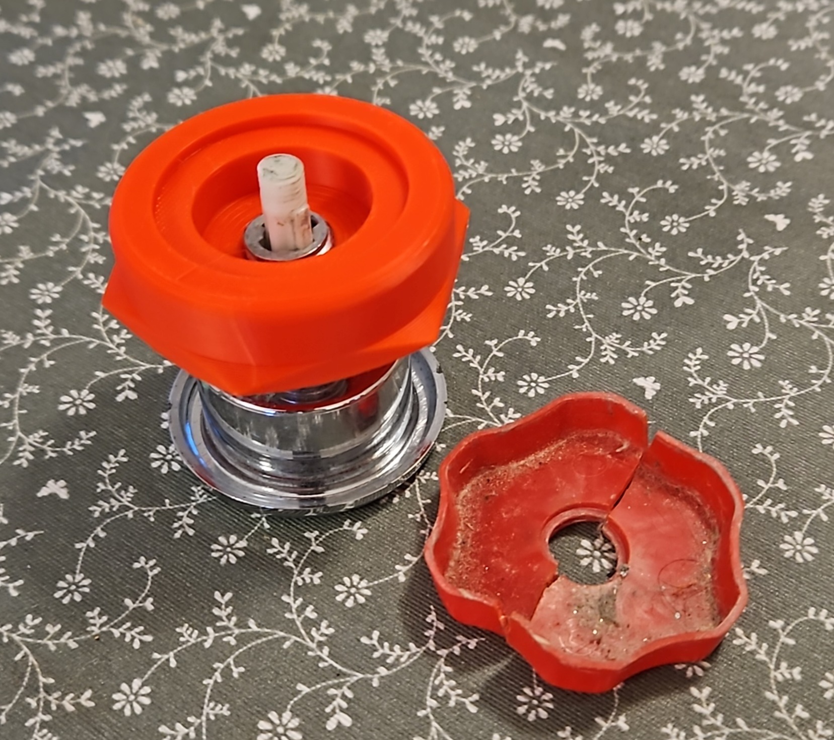 Reinforced replacement part for toilet cistern push button (Brand:Gala)
