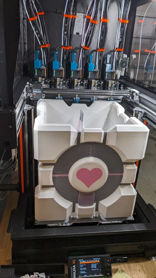 Portal Companion Cube - 6 realistic sides by Jinn | Download free