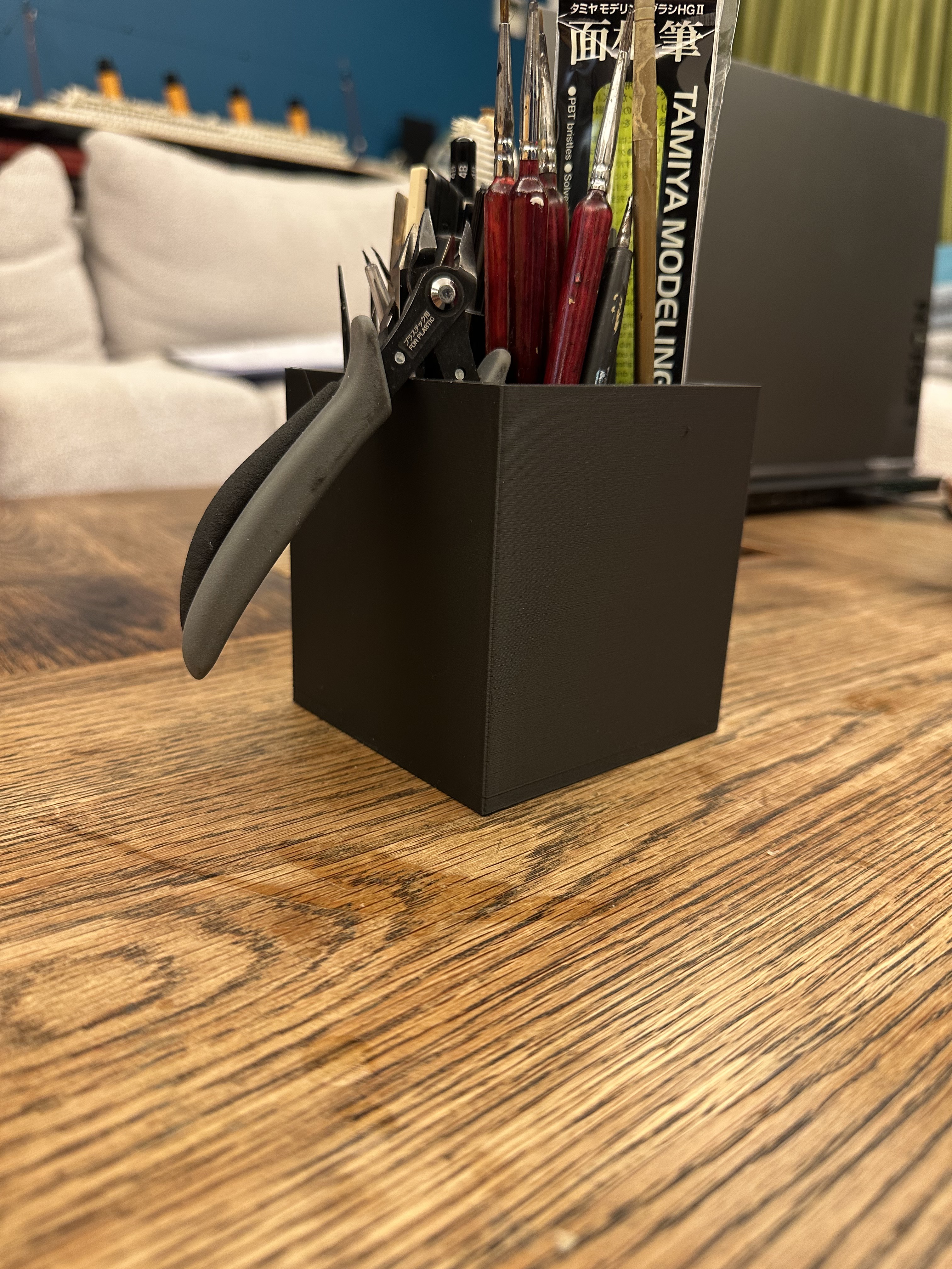 Pen Holder