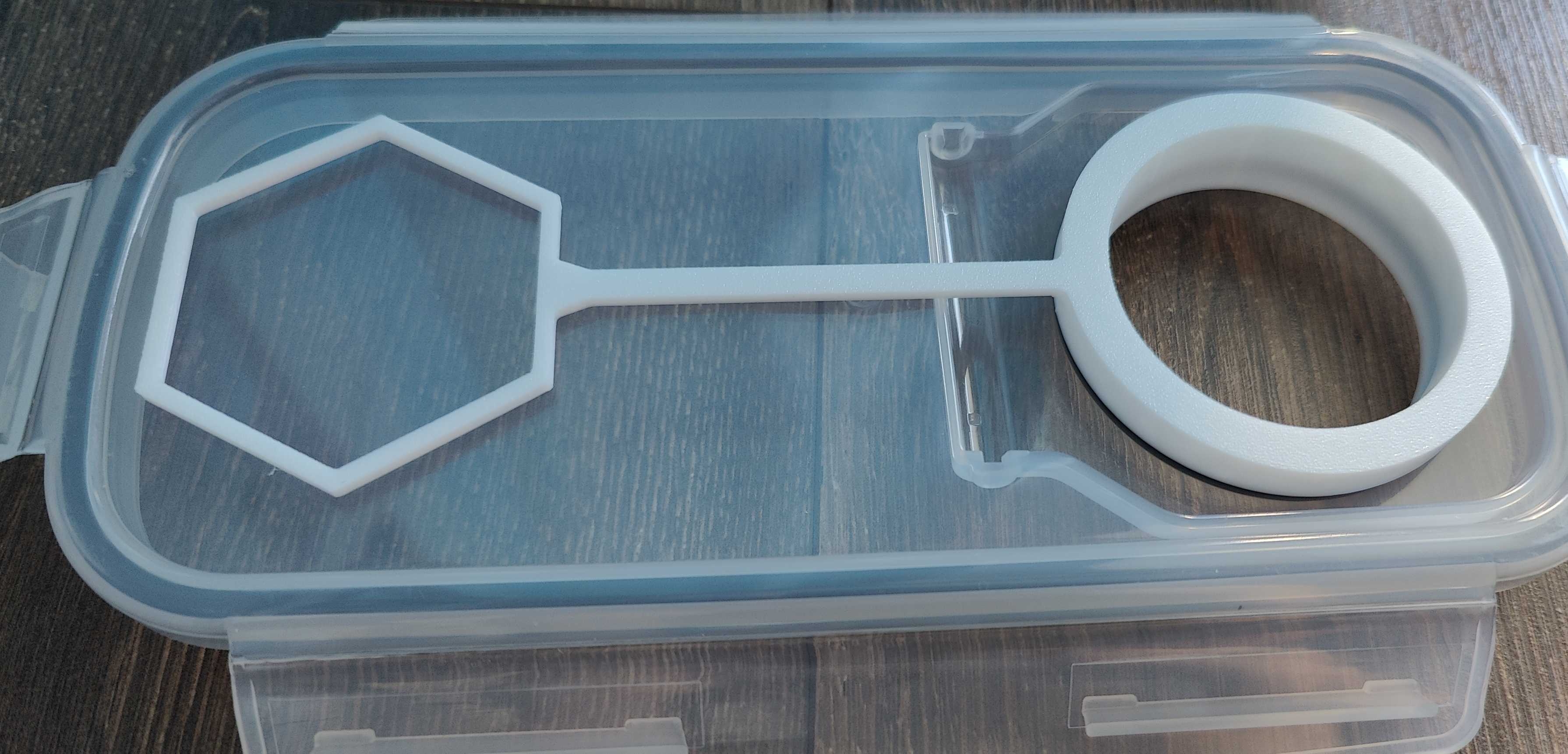PolyDryer cereal box dual-port adapter alignment tool