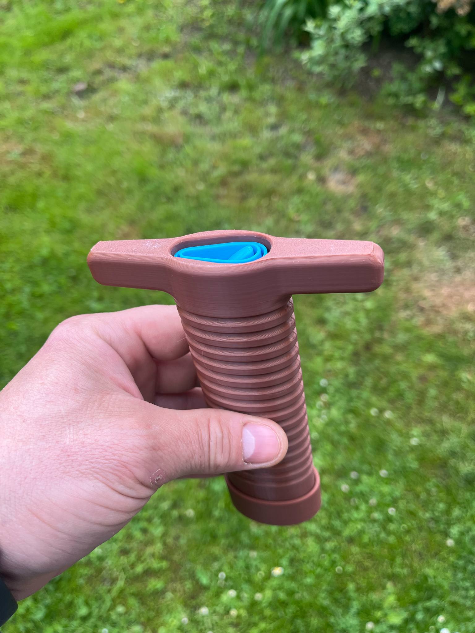 Miniatura 3 do modelo 3D Collapsible, retractable dagger