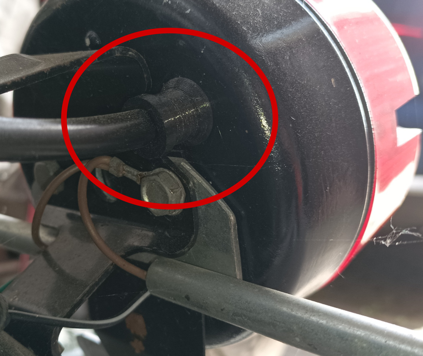 Simson Kabeldurchführung Lampentopf Spritzwassergeschützt