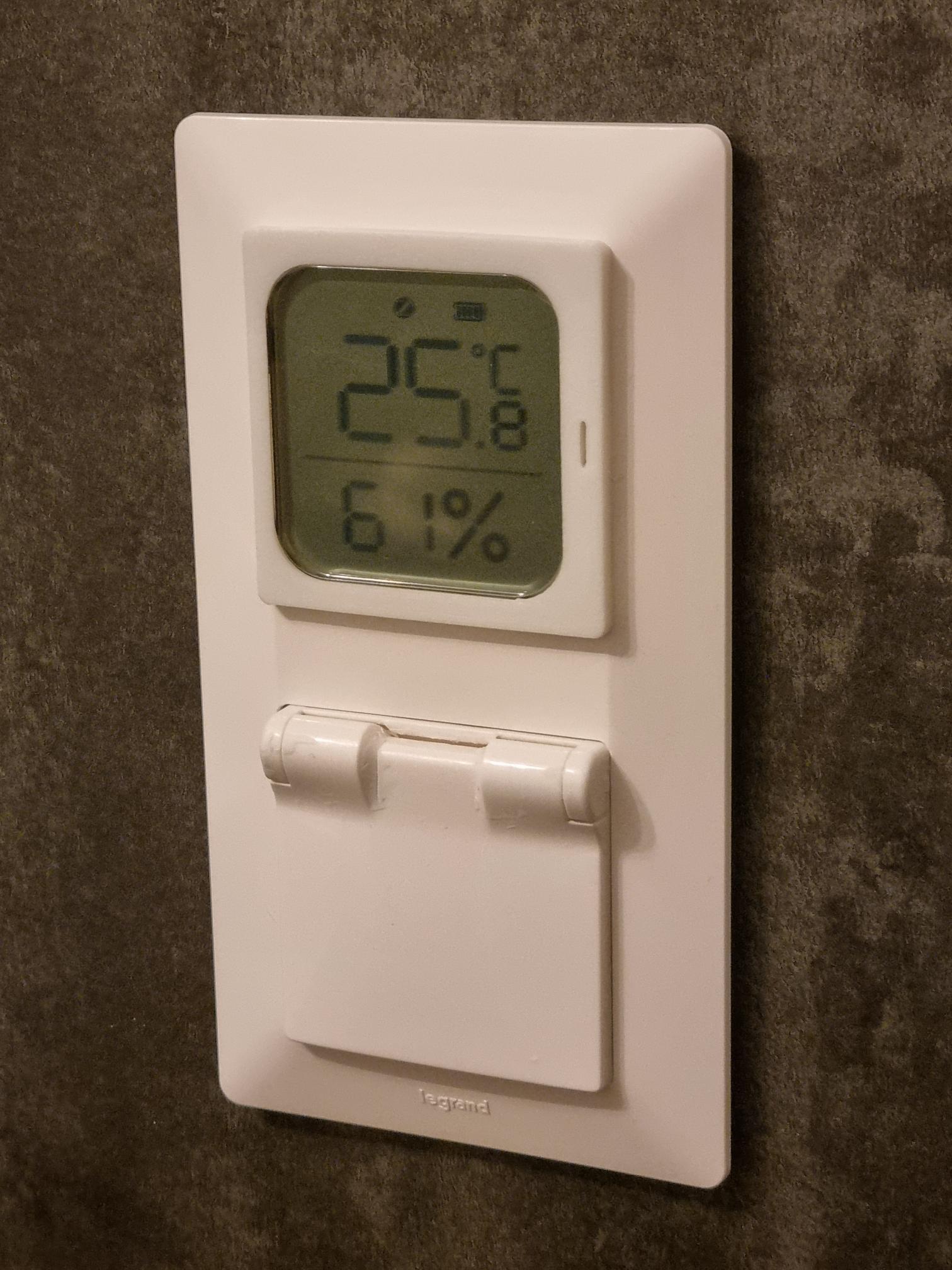 KCTW1Z-02 temperature sensor case for Legrand frame 3D model