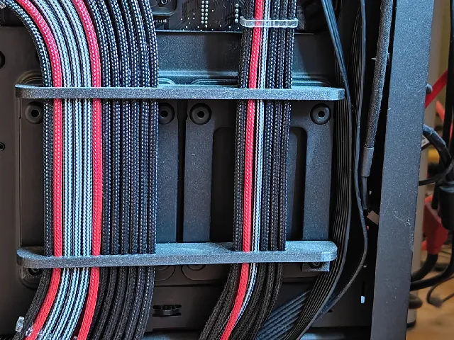 Corsair 4000D Airflow closed cable comb horizontal