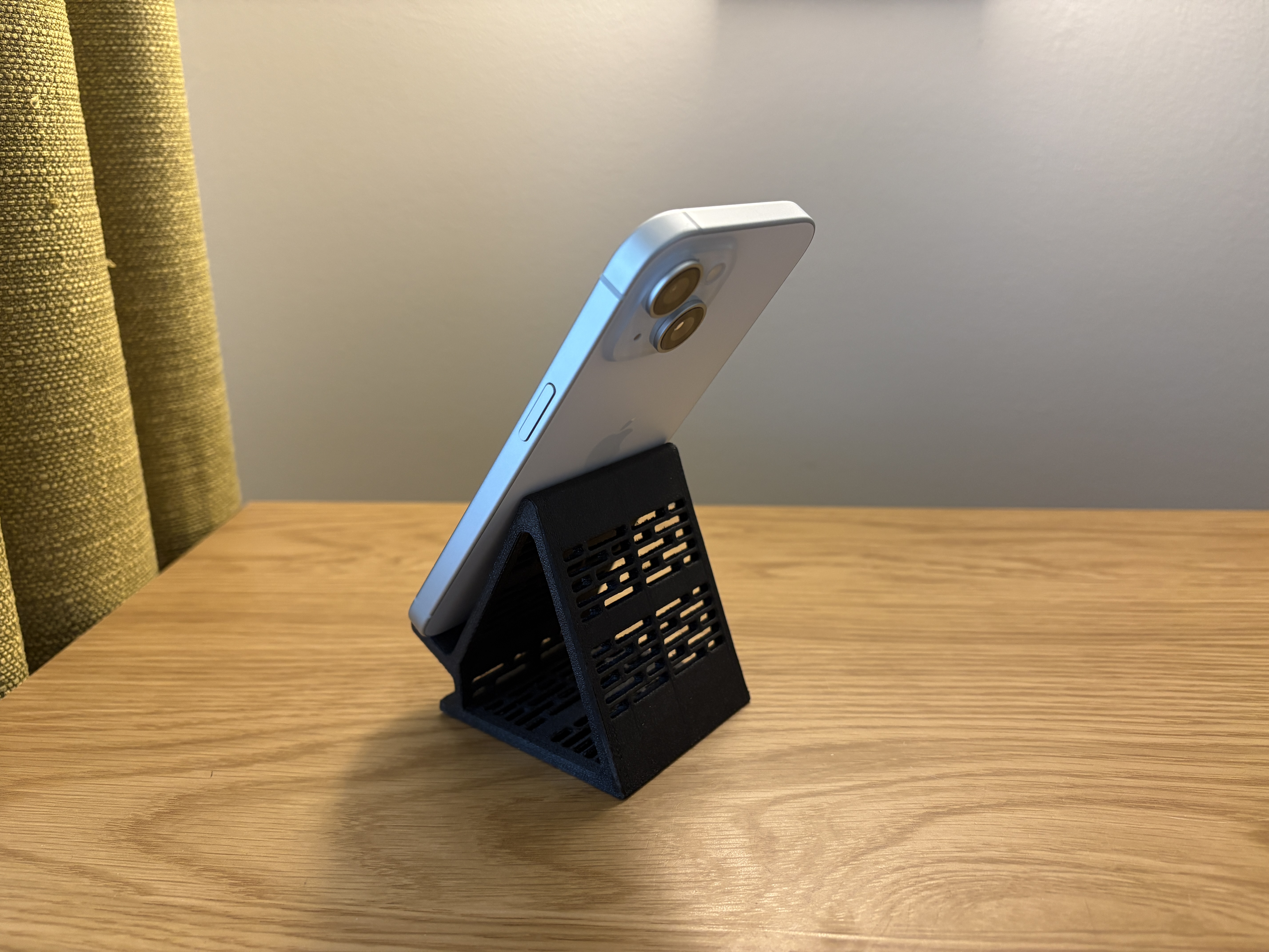 Miniatura 5 do modelo 3D Phone stand