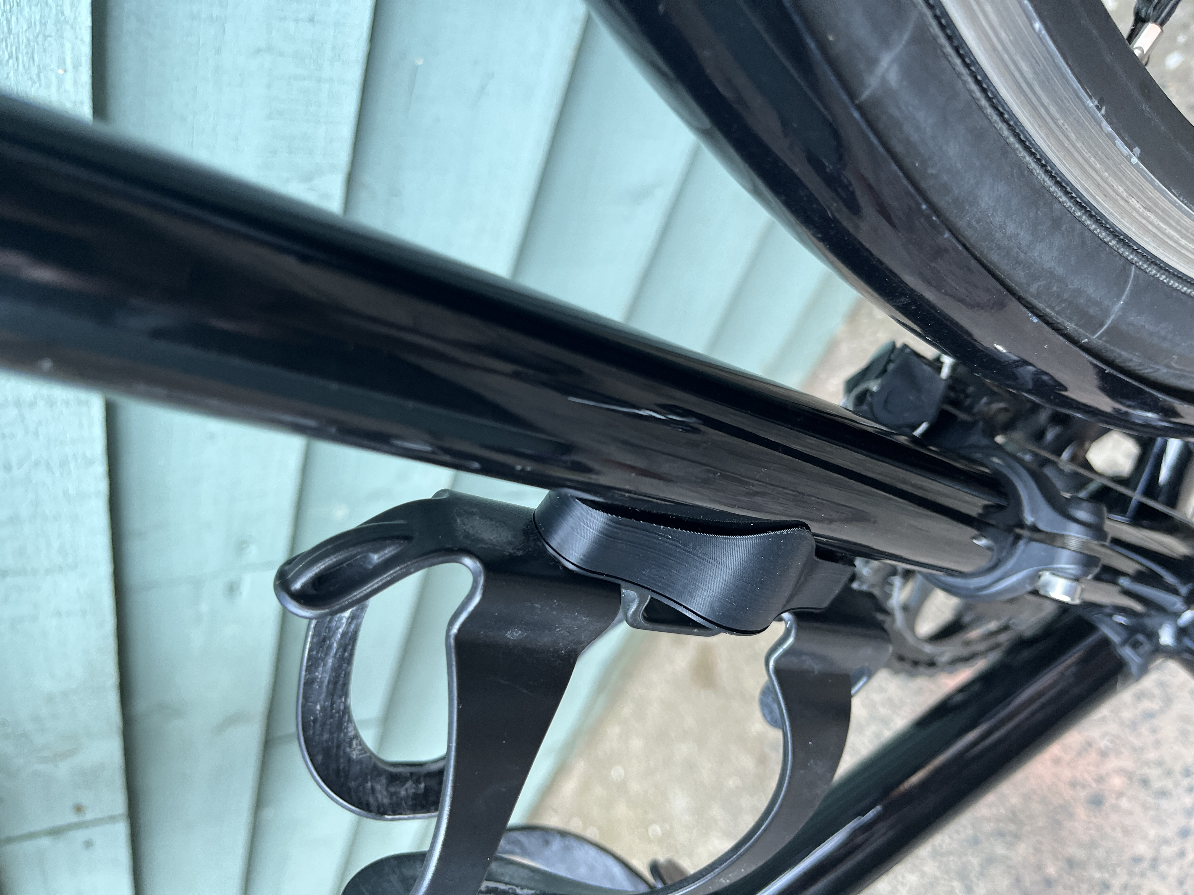 Yet Another Airtag Bottle Cage Mount