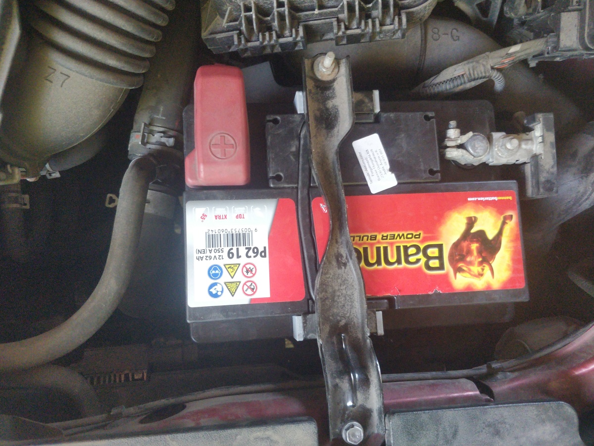 Banner/Exide battery fixator for Toyota vehicles