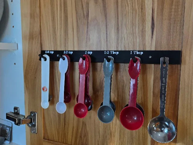 Measuring spoon tsp tbsp holder rack hook hanger organizer