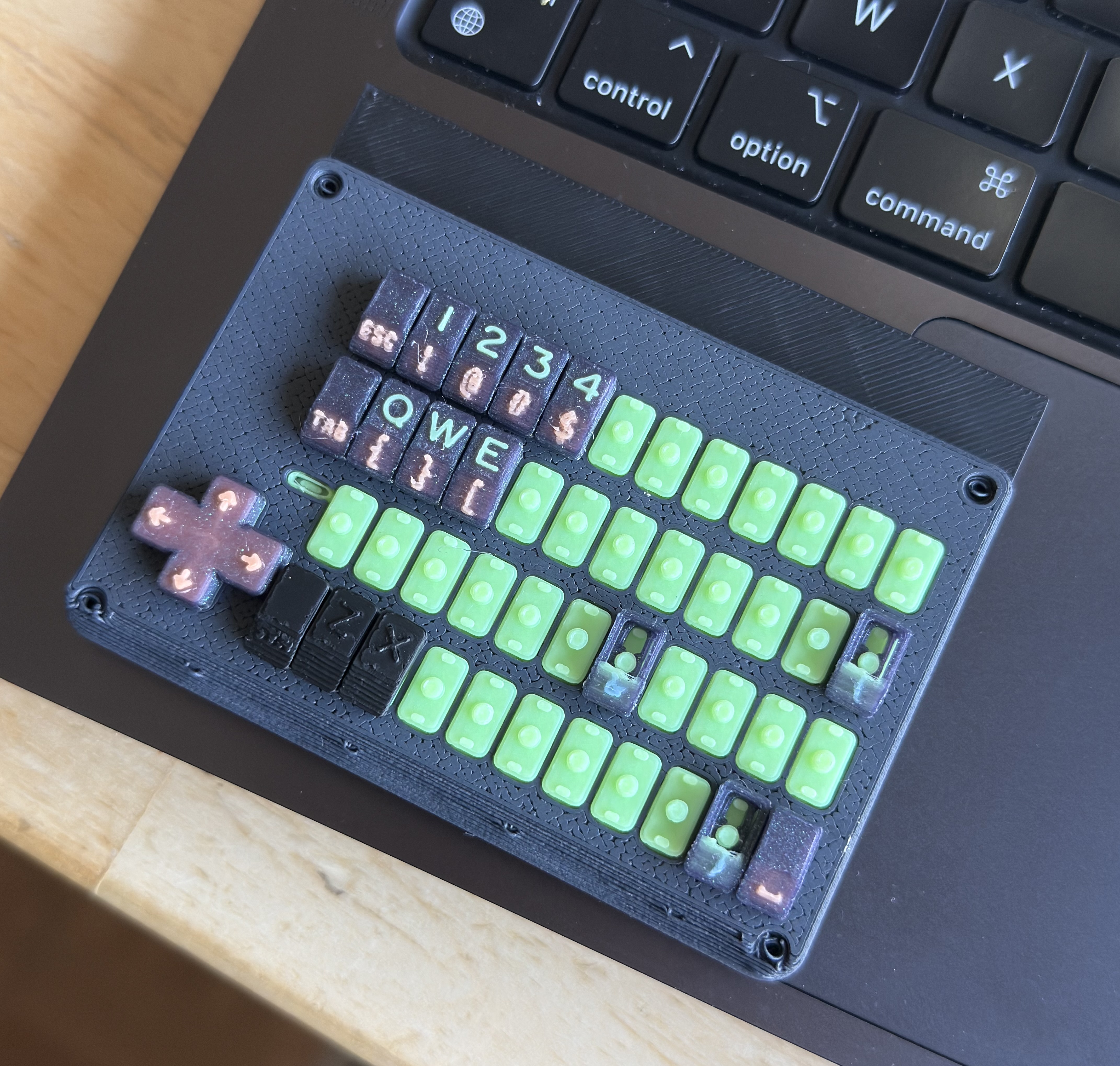 Modular CardKB keyboard case (versions with or without GROVE port) — thumbnail 2