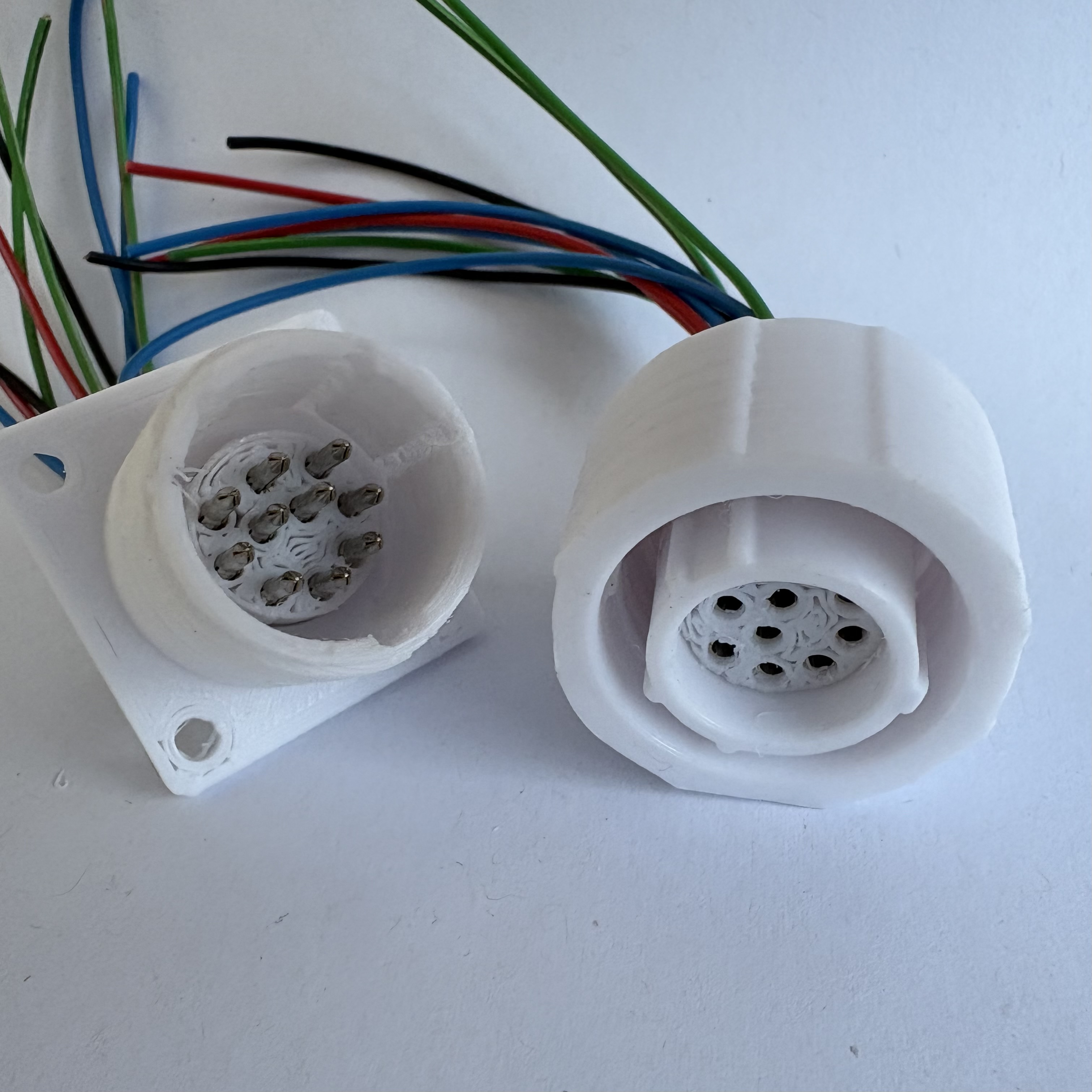 MIL Connector System Size C 10 Contacts Keying N (D38999 C-98)