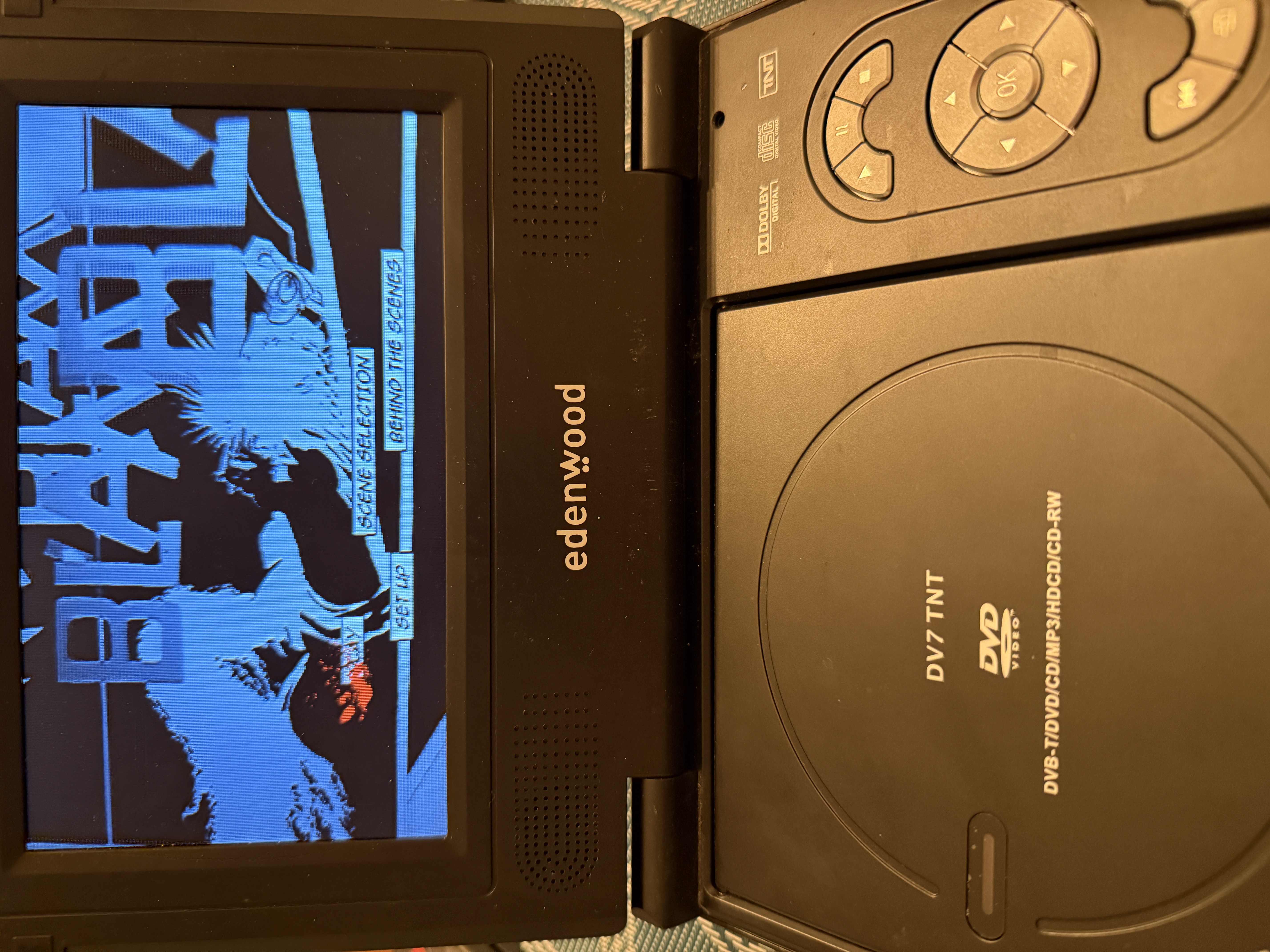 Edenwood Portable DVD player lid switch