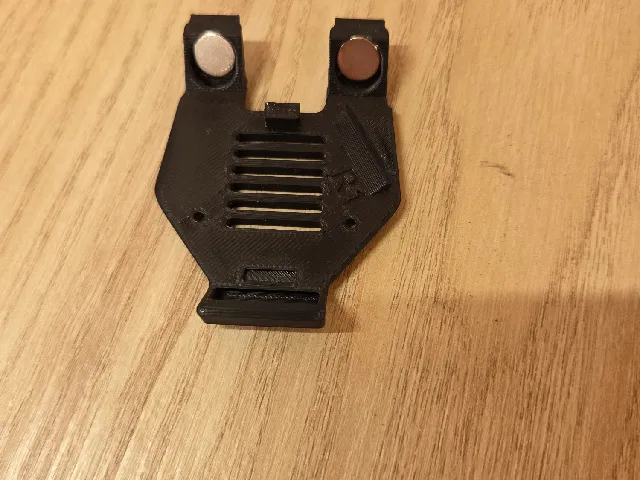 Buddy3D Core One Camera Lid – 10x3 magnets + Wi-Fi antenna shield compatible (remix of Angle Mod v2)