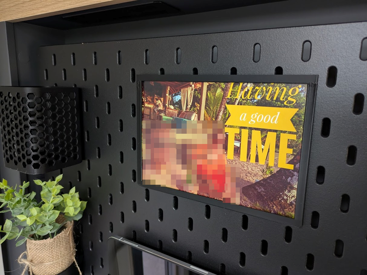 Ikea SKÅDIS Picture Frame Double Hook - Parametric (Fusion360)