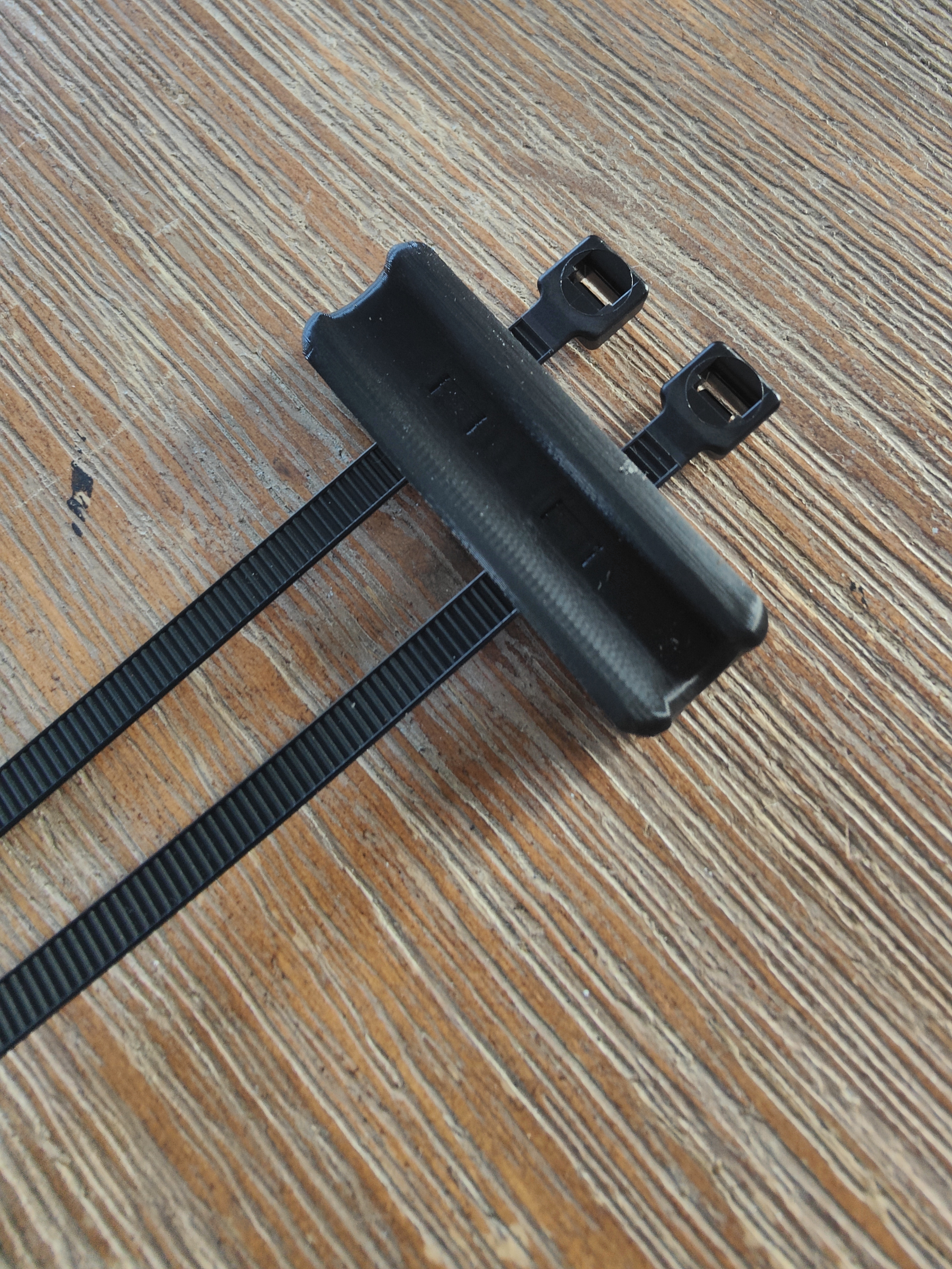 Trailer plug cable mount — thumbnail 2