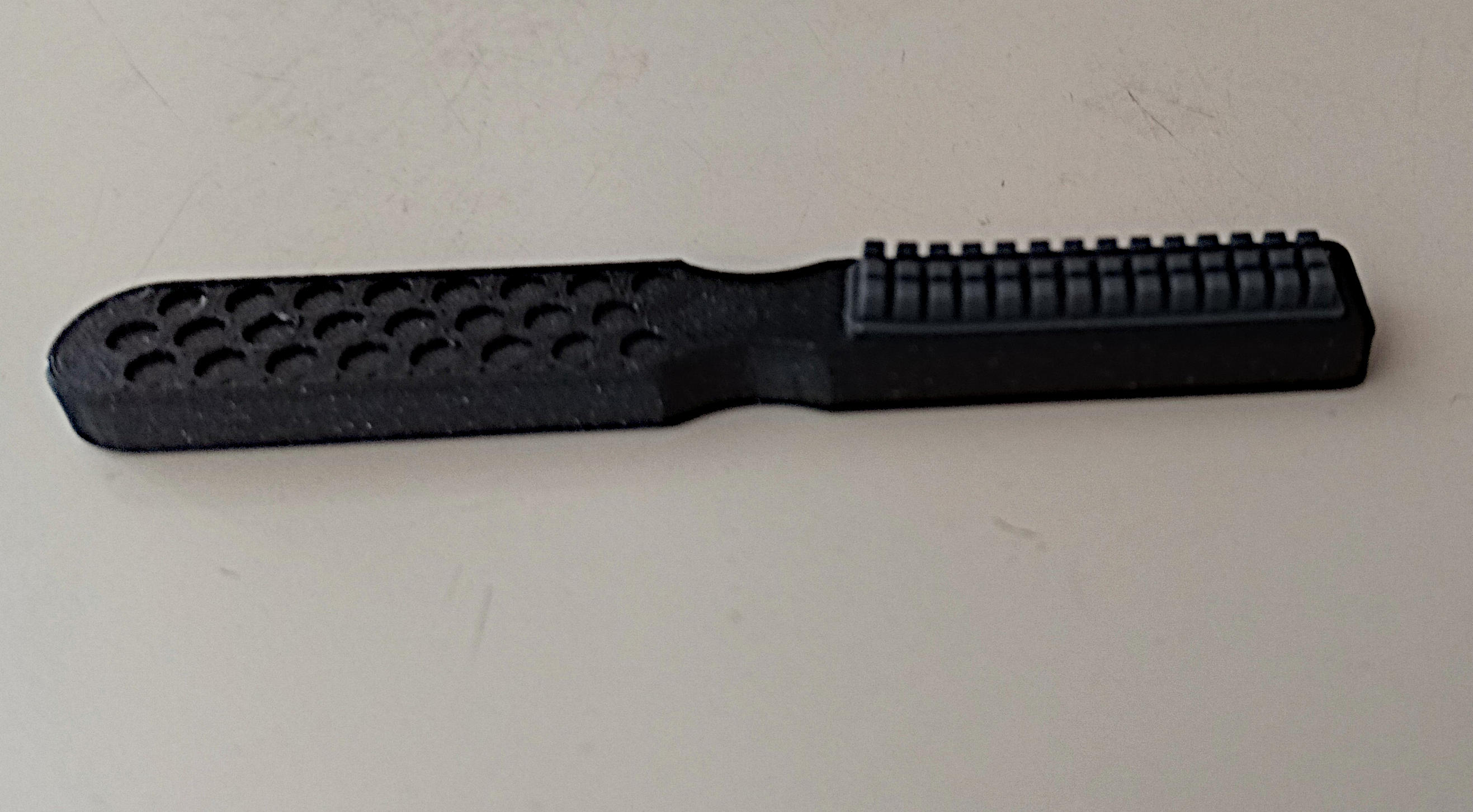 Nozzle brush/wiper