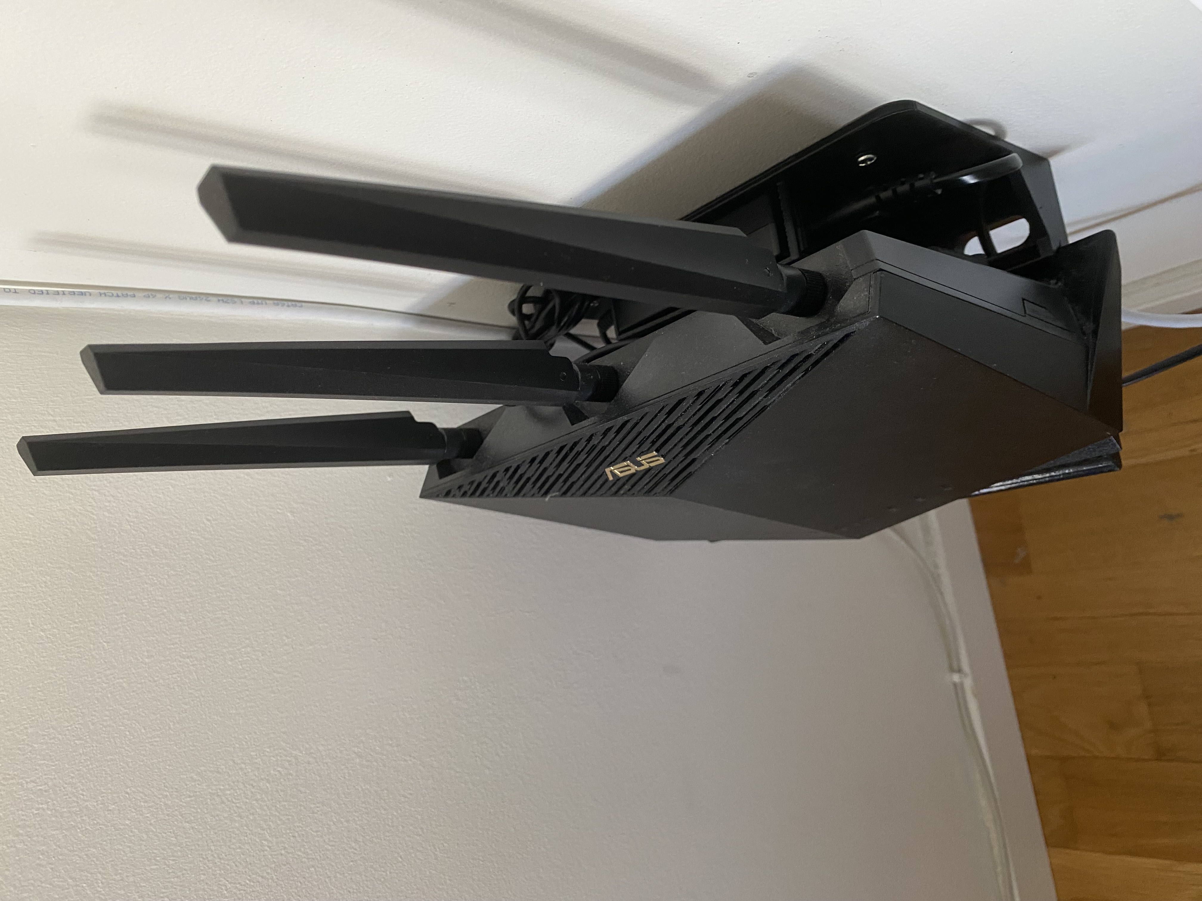 Asus RT-AX86U Pro Router Wall Mount (remix)