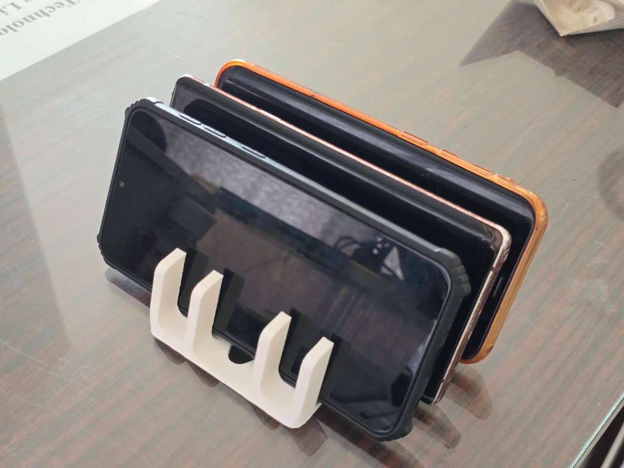 Multi Phone Holder (Holds 4 phones)