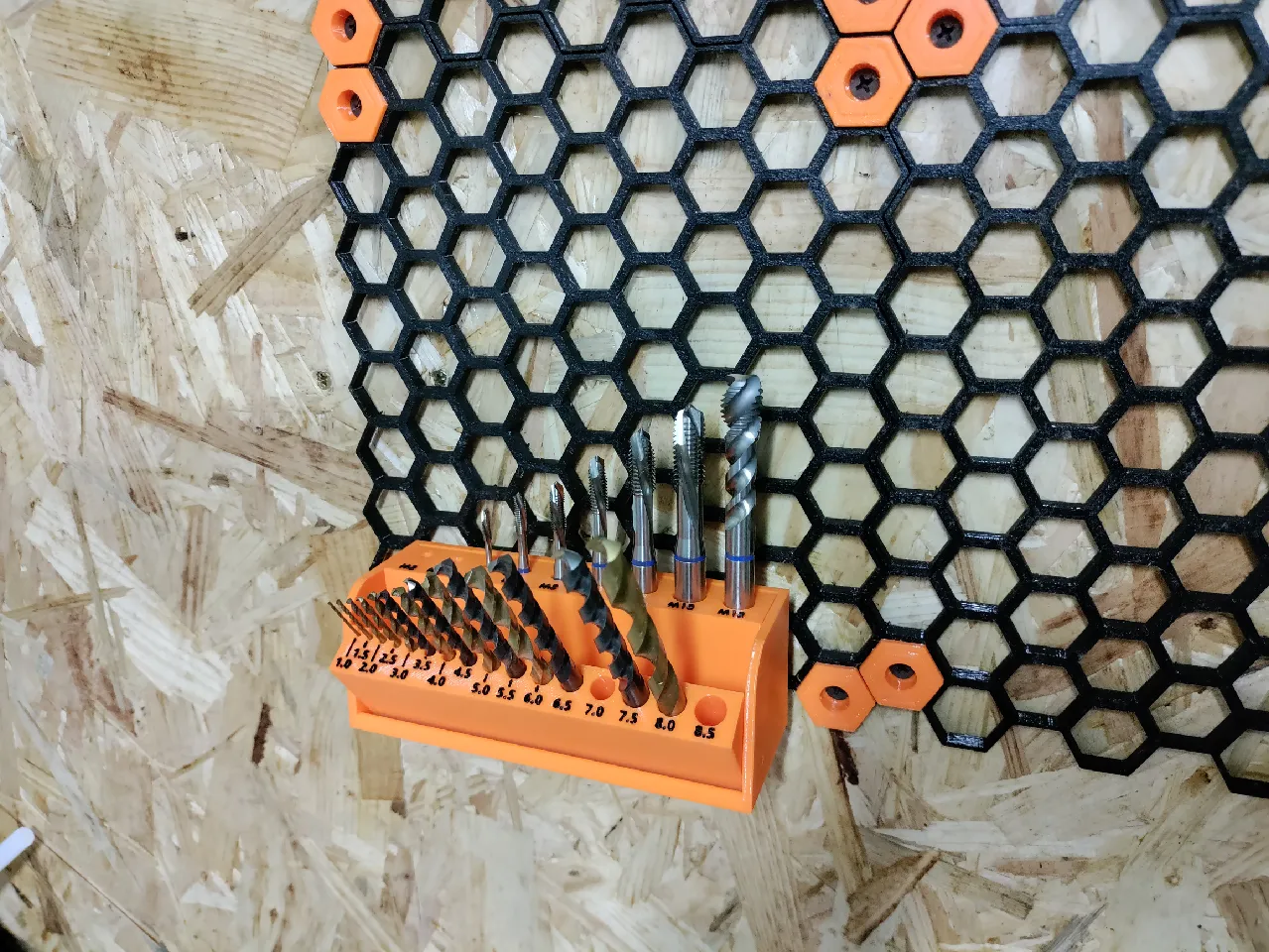 Honeycomb Storage Wall (HSW) - Metric Drill Holder + Machine Taps