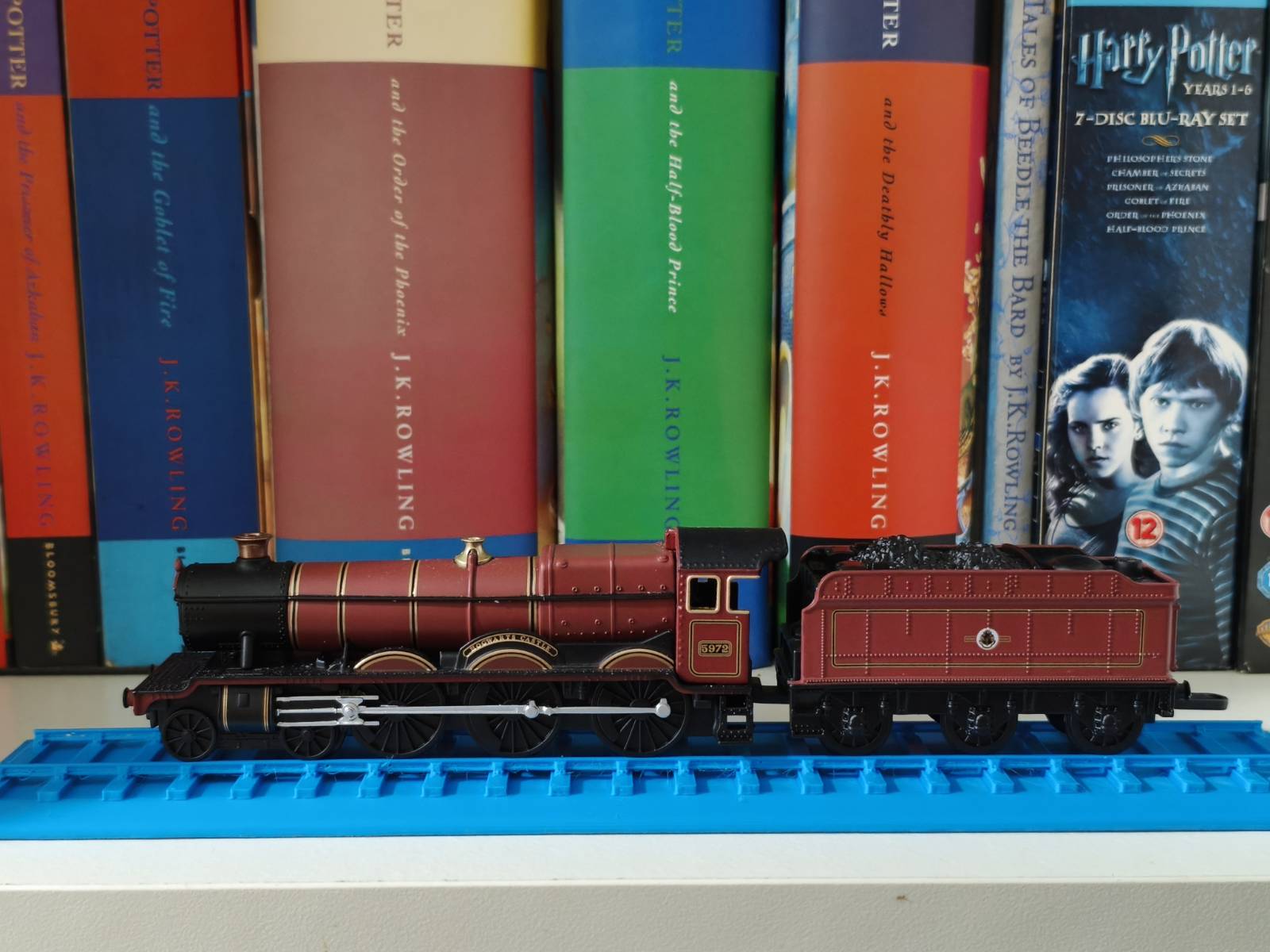 Display Train Track for Corgi Hogwarts Express