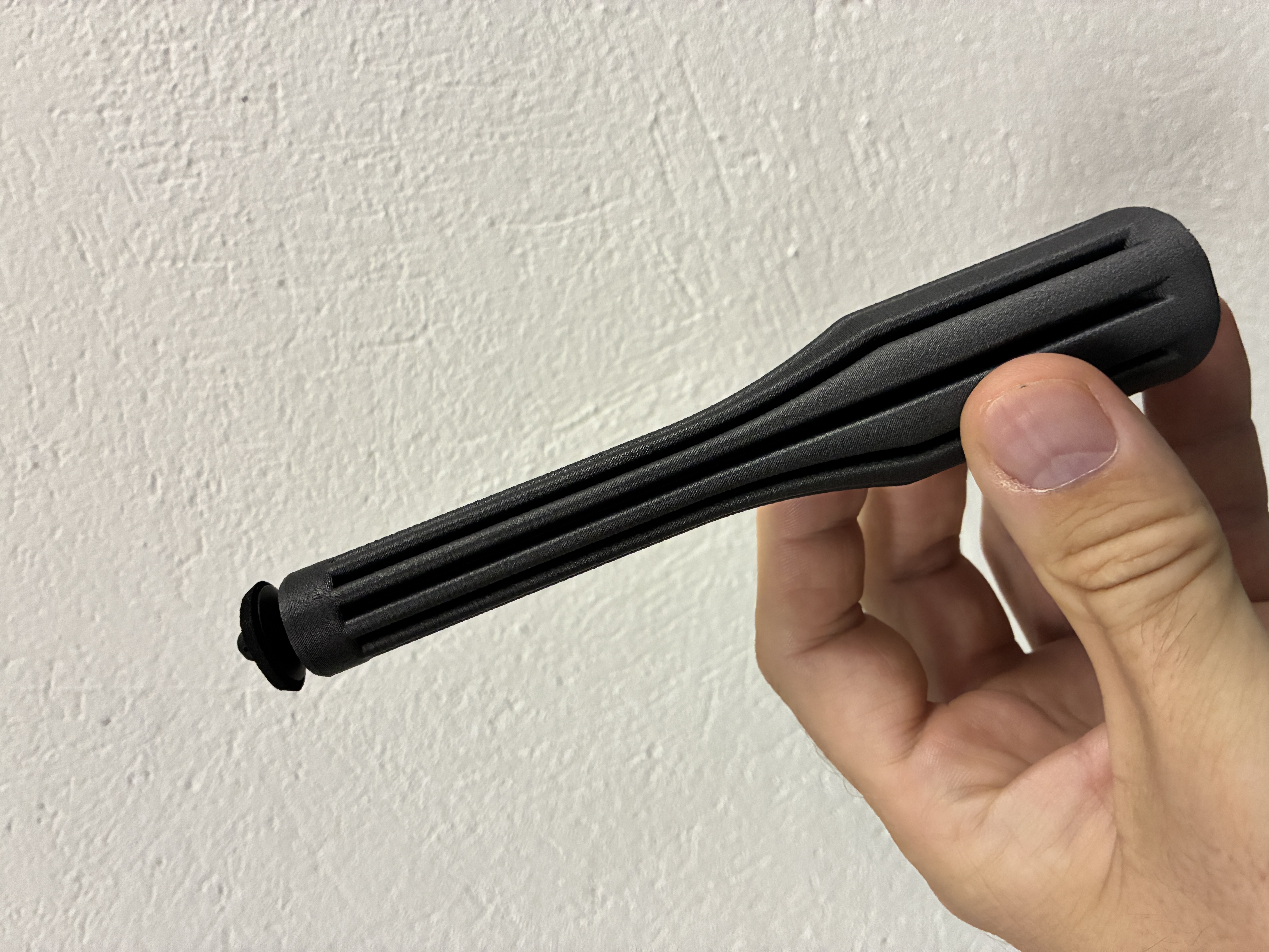 Fixing tie insert tool
