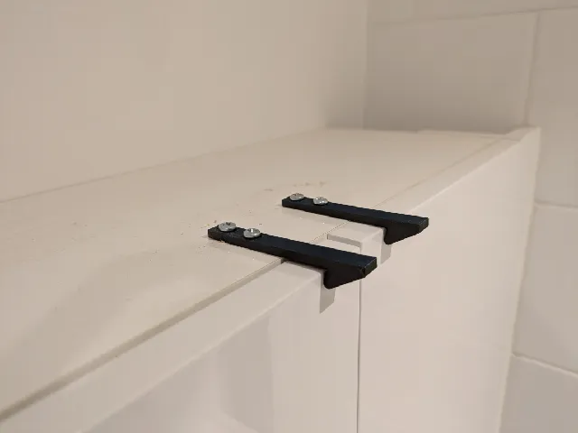 Cupboard catch