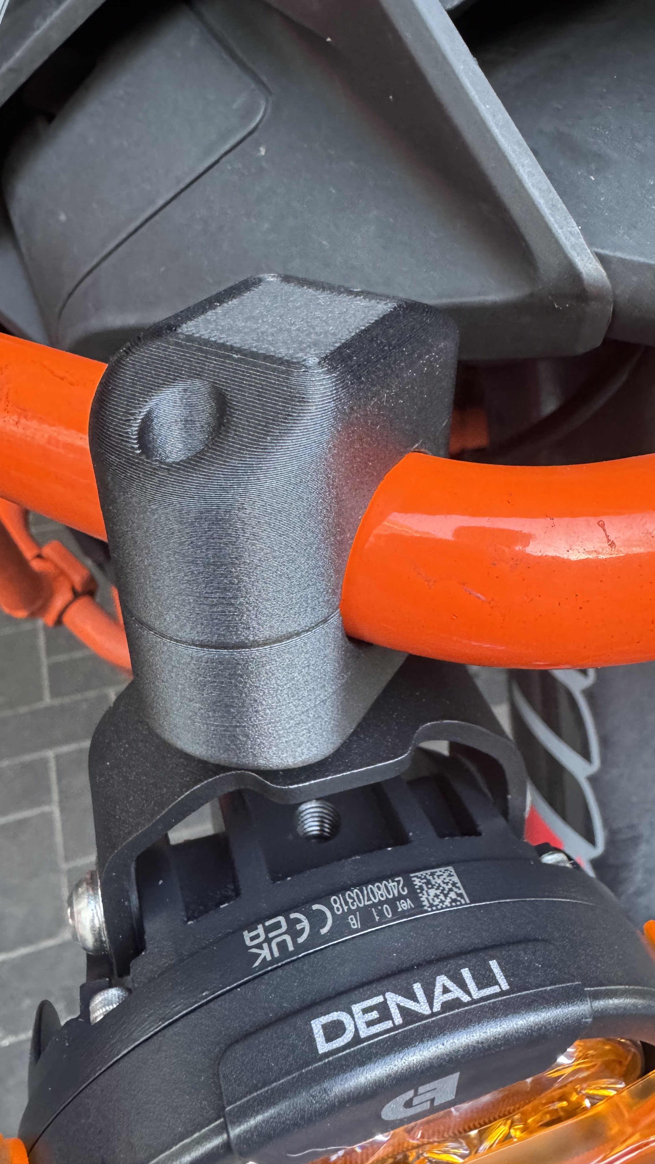 Crashbar mount for Denali D7 Pro light