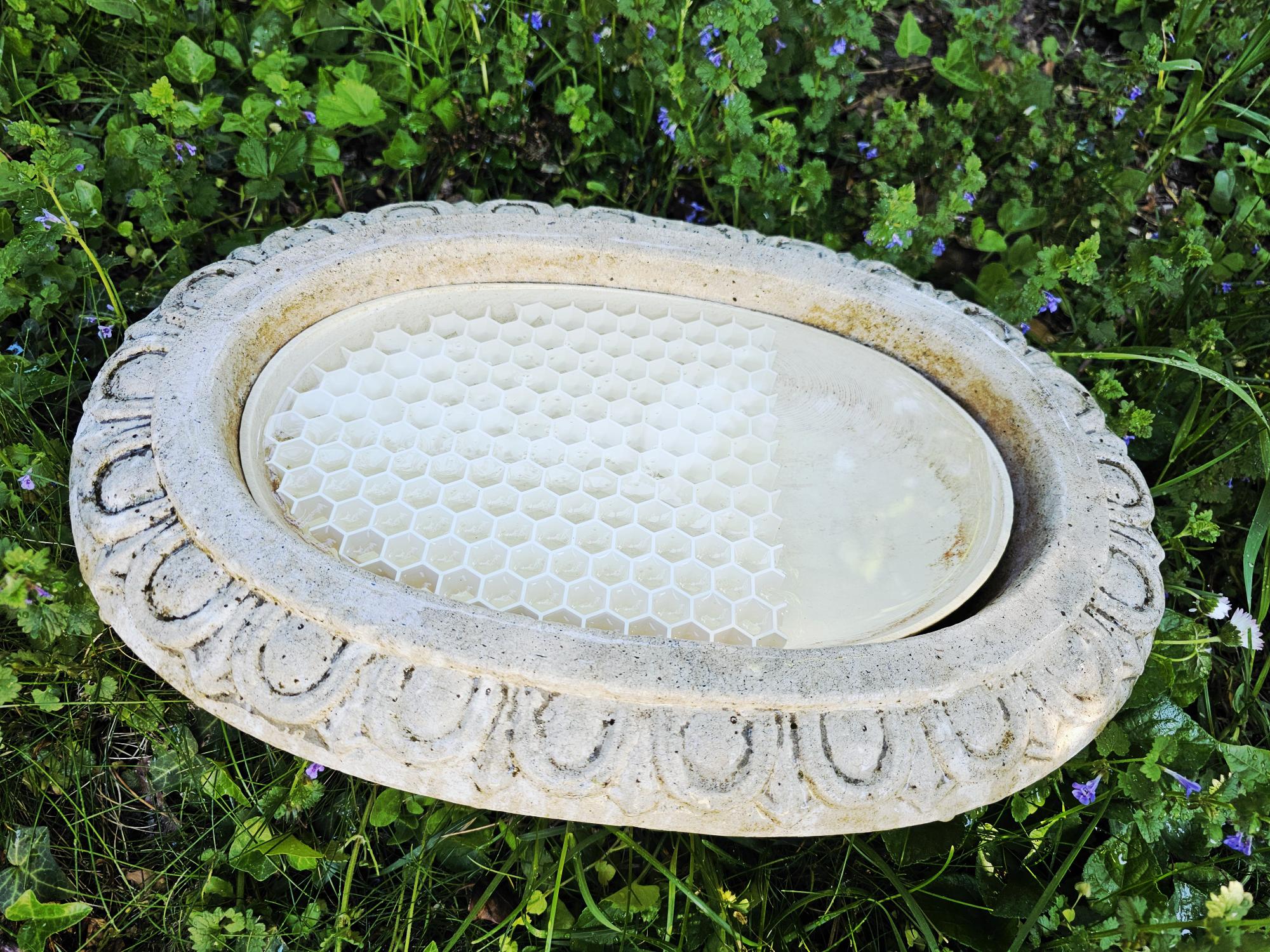 Grating for Birdbath / Rost für Vogeltraenke