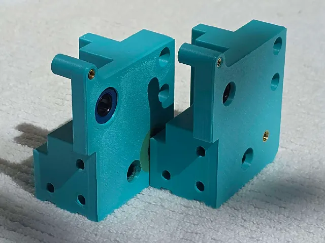Ender 3 NG v1.2 bottom frame with stronger 22 mm Z drive bearing stops (for 2020 and 2040 extrusions)