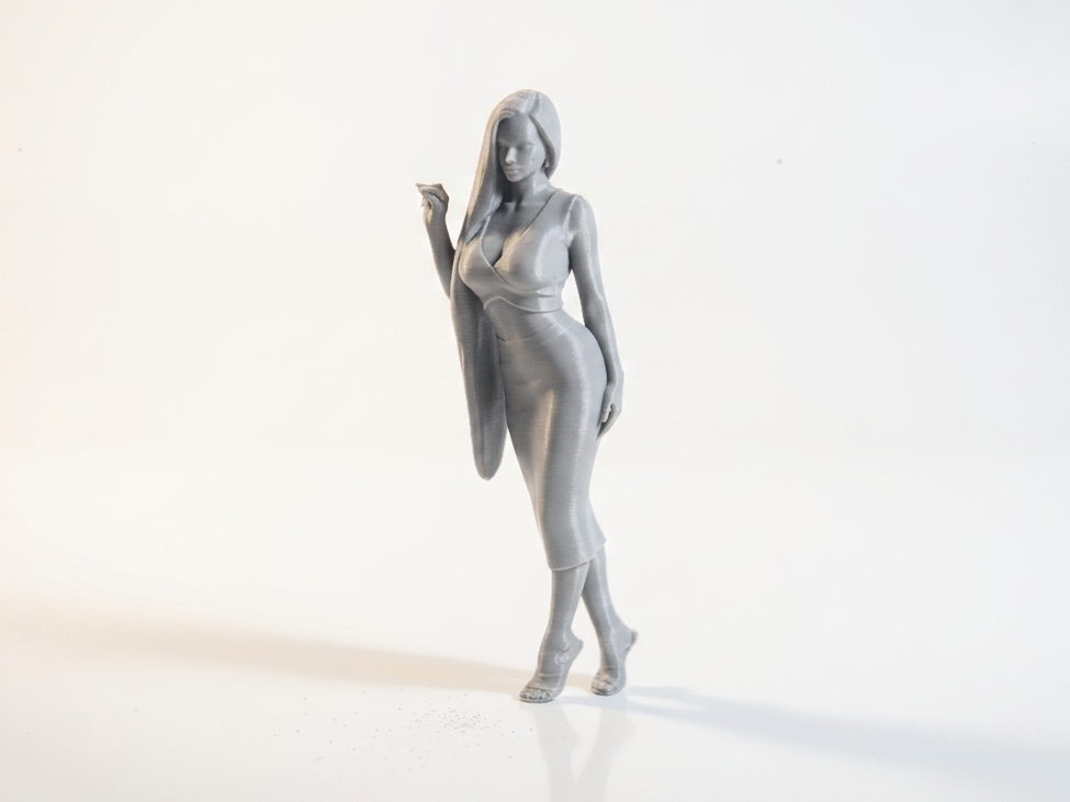 Curvaceous Lady Figurine Female Figure 3D Printable