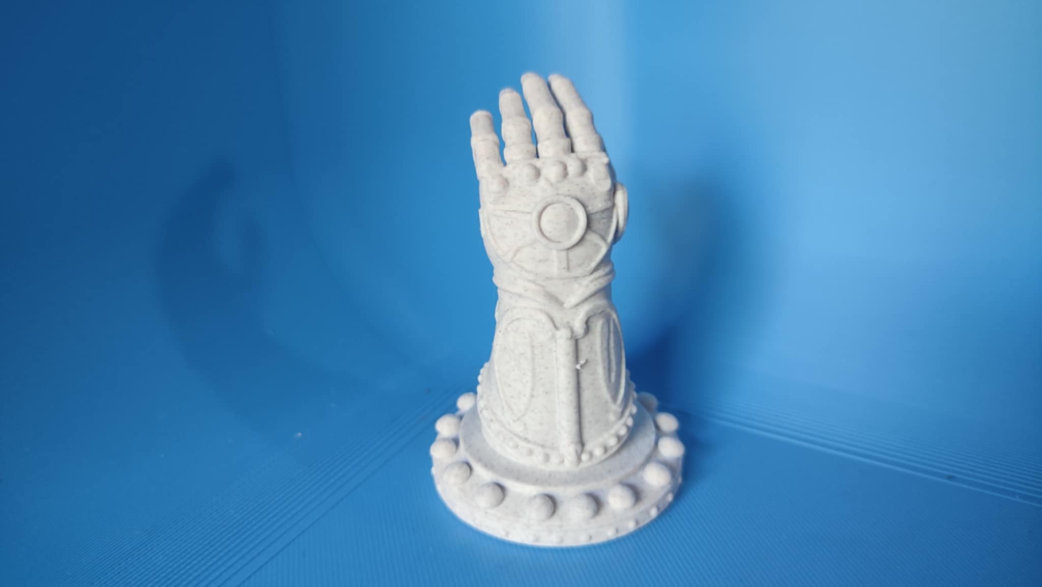 Miniatura 2 do modelo 3D Infinity Gauntlet