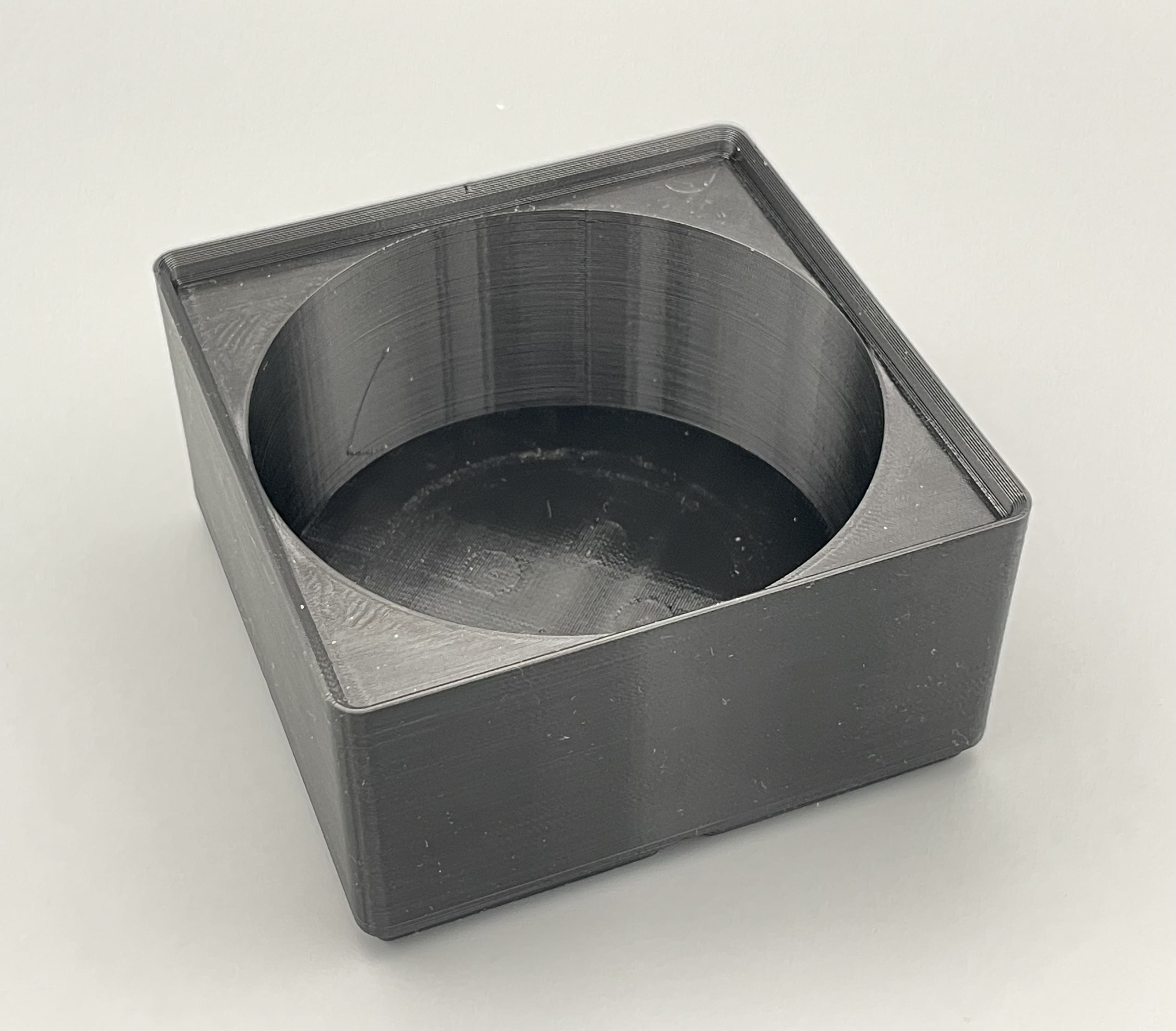 Gridfinity 2x2 bin for Barilla Sugo glass jar (Workbench/Desk trashcan) (v1.1) — thumbnail 3