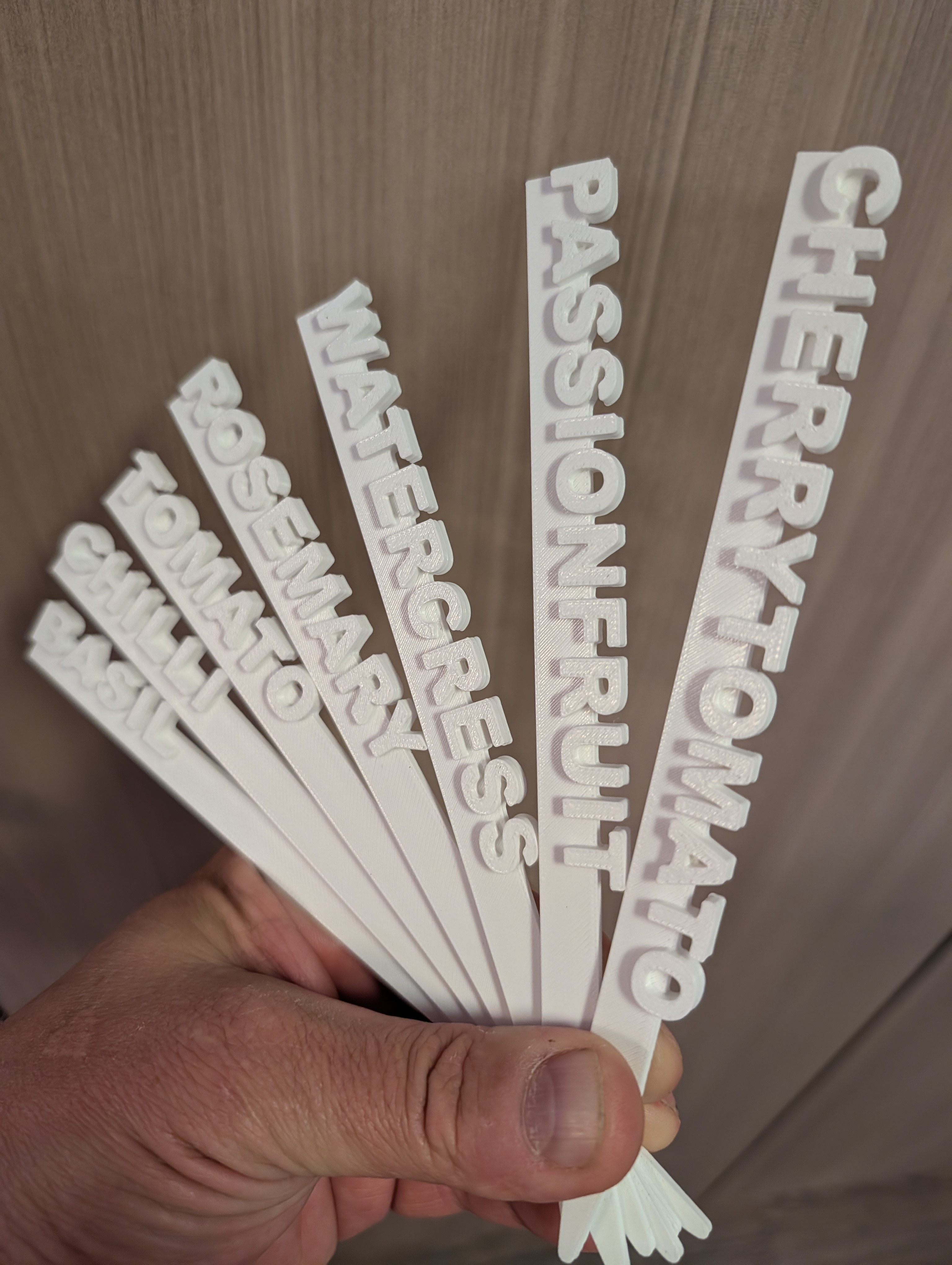 FloraPin (Plant and herb labels)