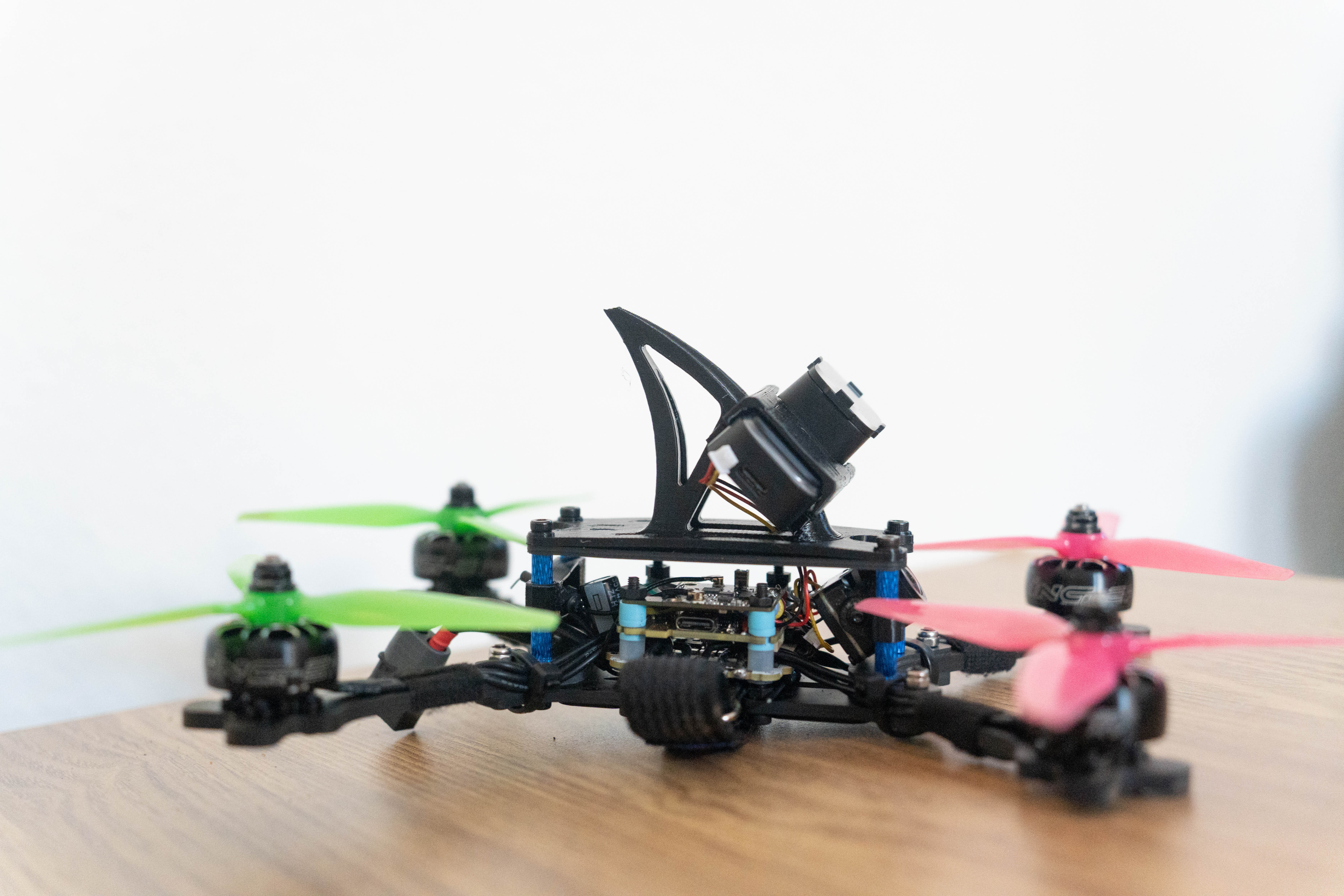 TBS Source Two v0.1 - Shark Fin Runcam Thumb 3