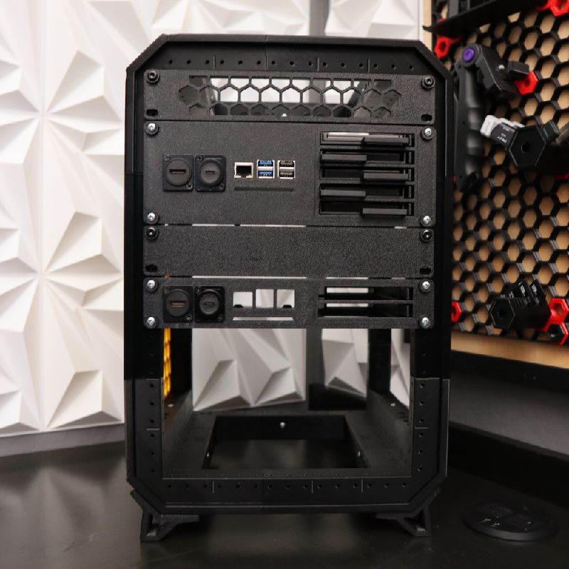 Ocktron Core 10‑inch Mini Home Lab Rack 8U by Carlos Byte | Download ...