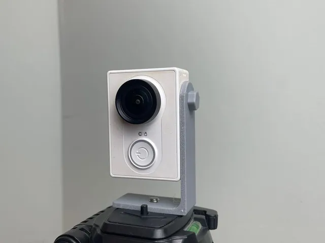 Vertical adapter for Xiaomi YI